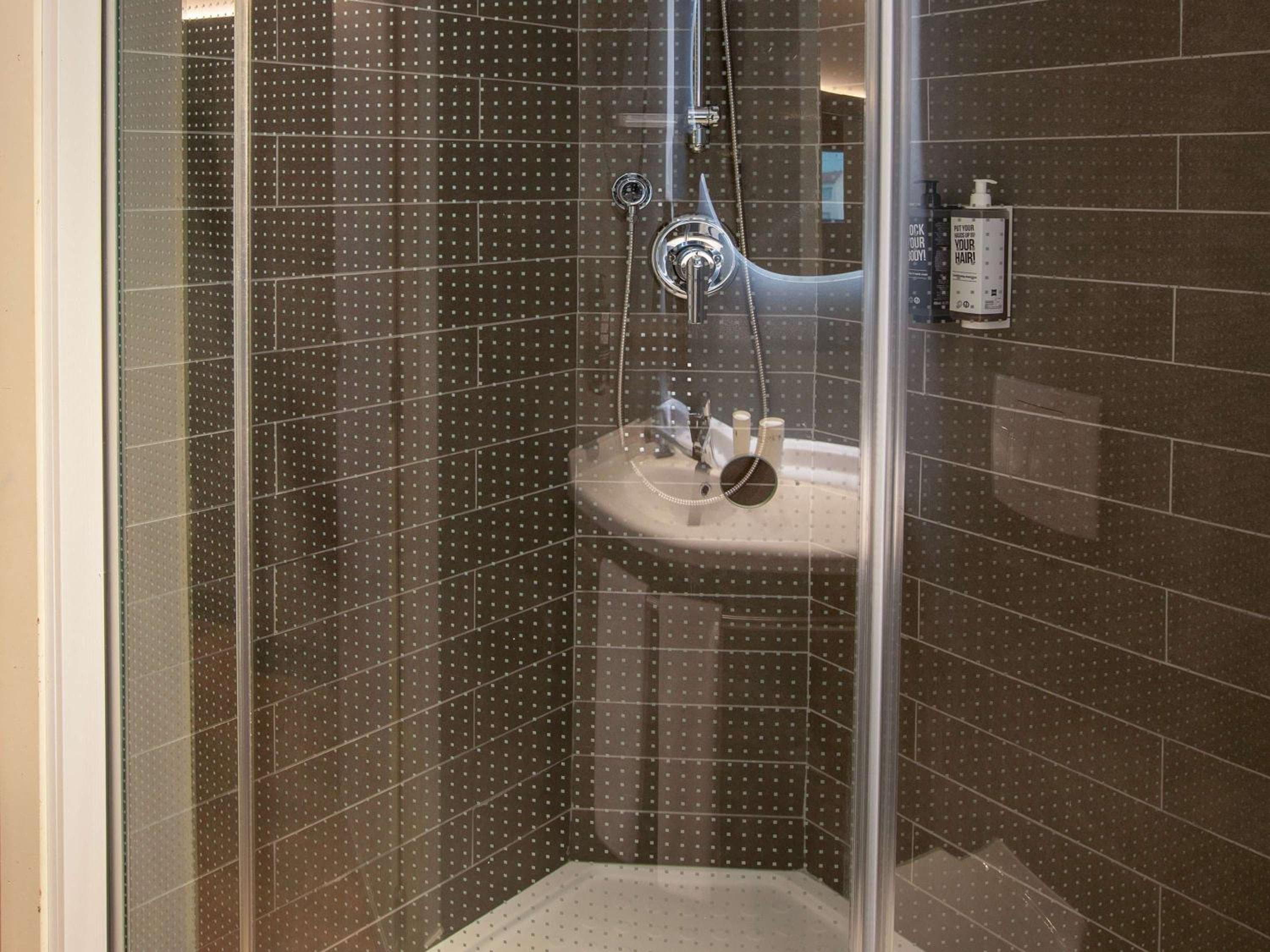Ibis Malaga Centro Ciudad — 16