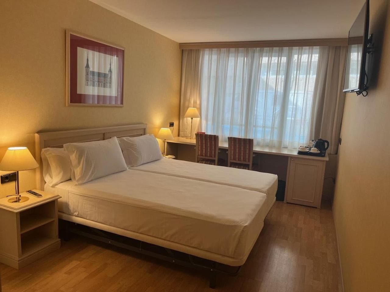 BYPILLOW Castellana — 7