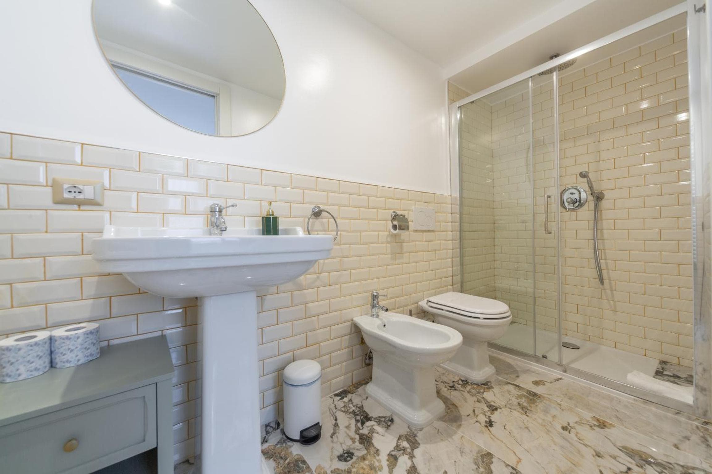 Duomo Smart Suites — 16