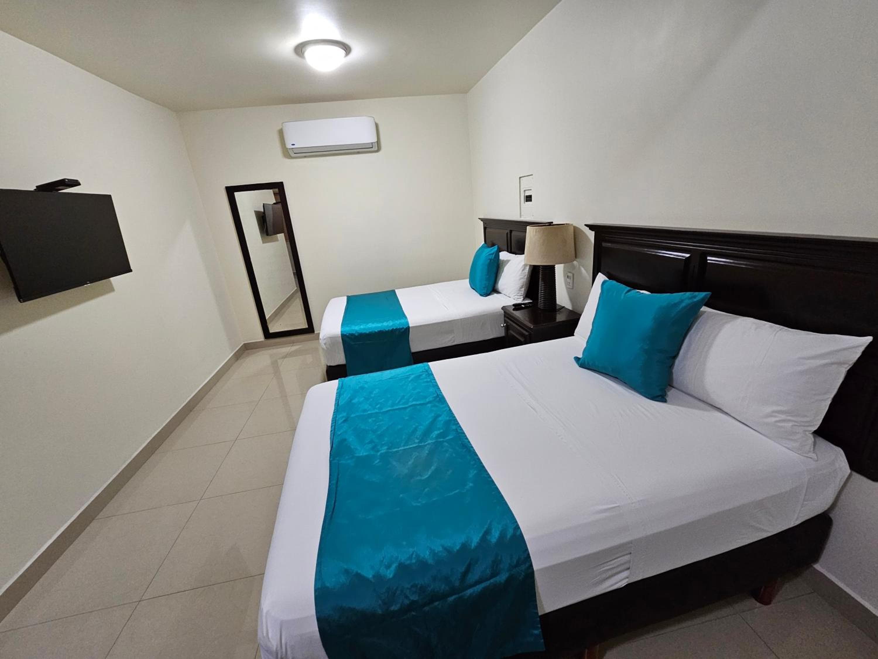 Hotel Maria Elena — 26