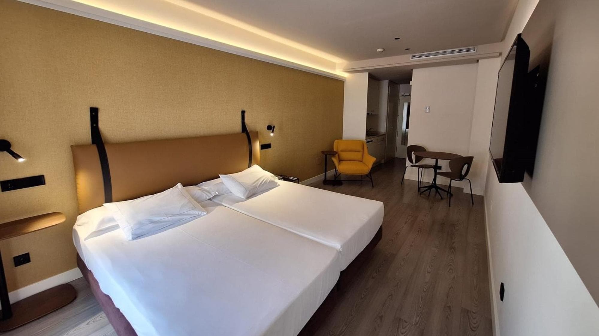 Suites Viena Plaza de España — 11