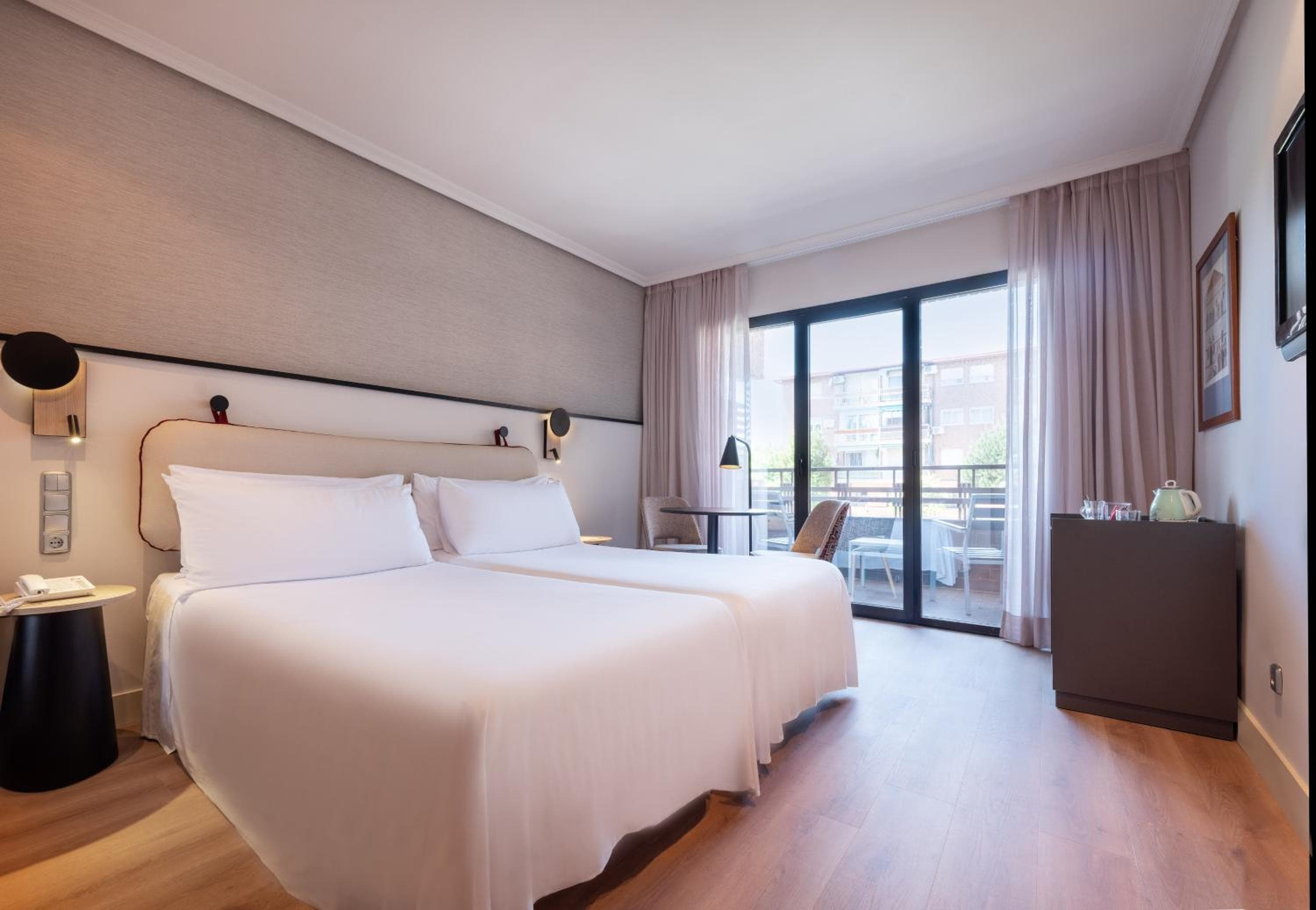 Hotel Madrid Alameda Aeropuerto, Affiliated by Meliá — 8