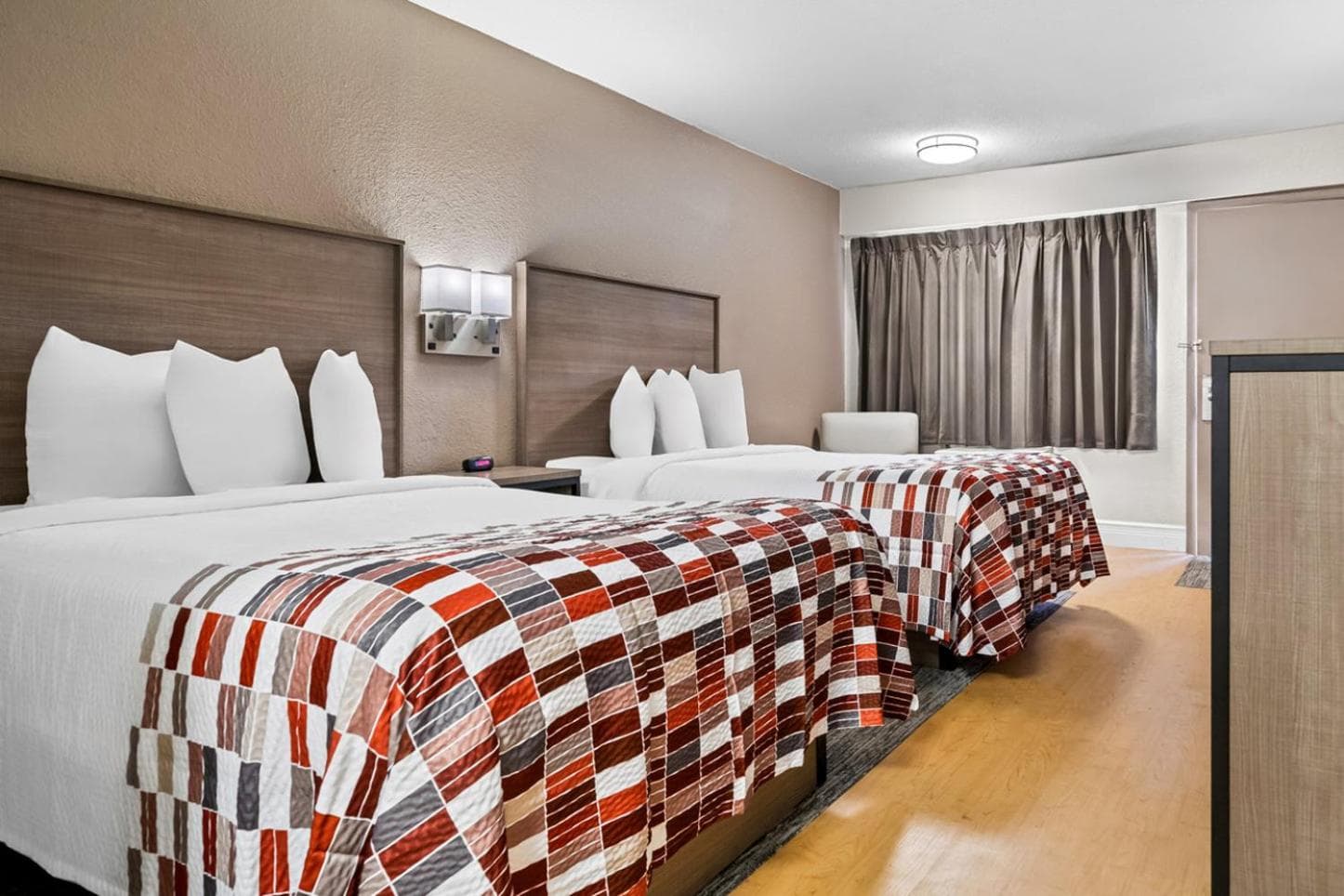 Red Roof Inn Tampa Fairgrounds - Casino — 24