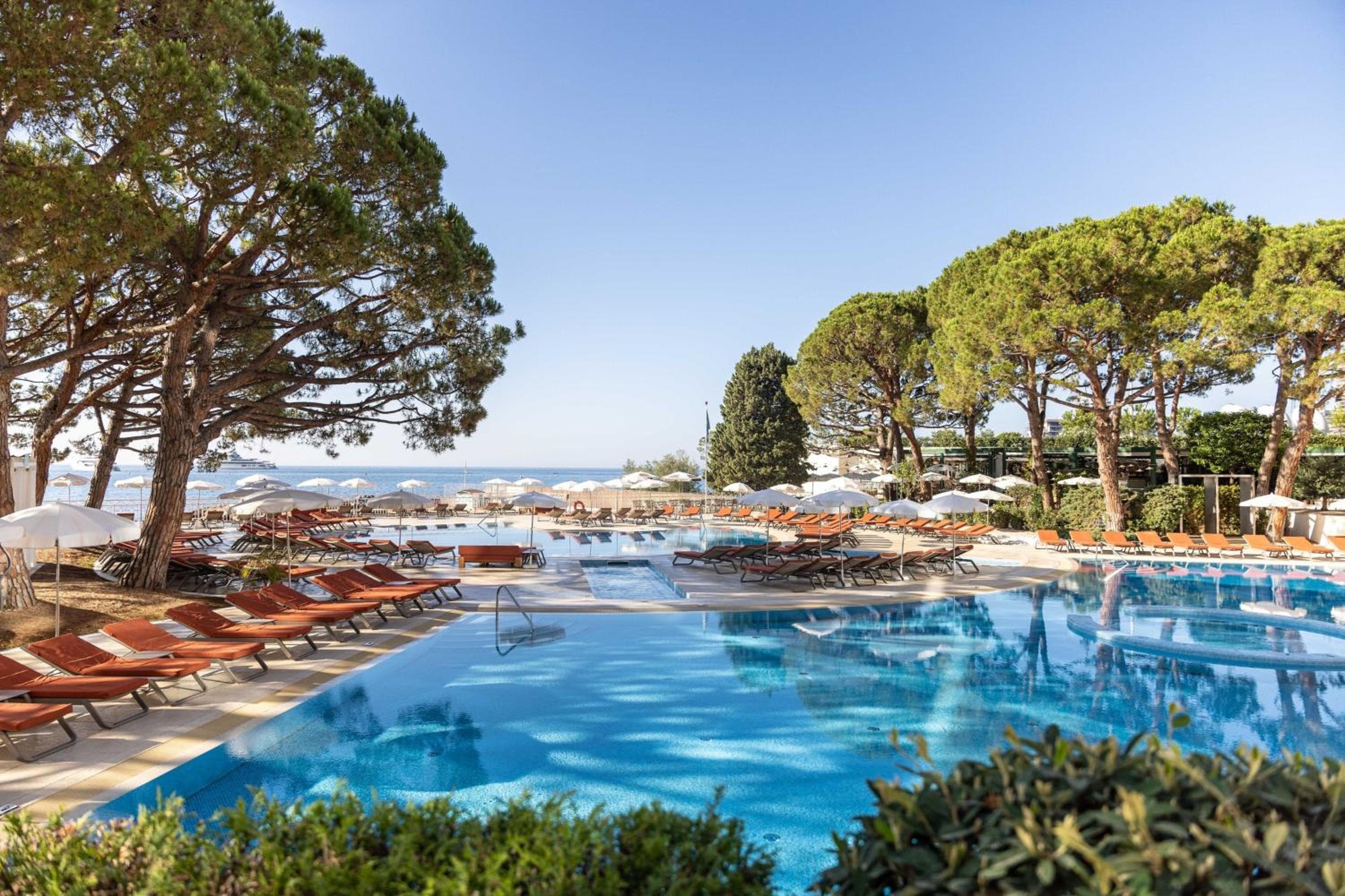 Le Méridien Beach Plaza — 8