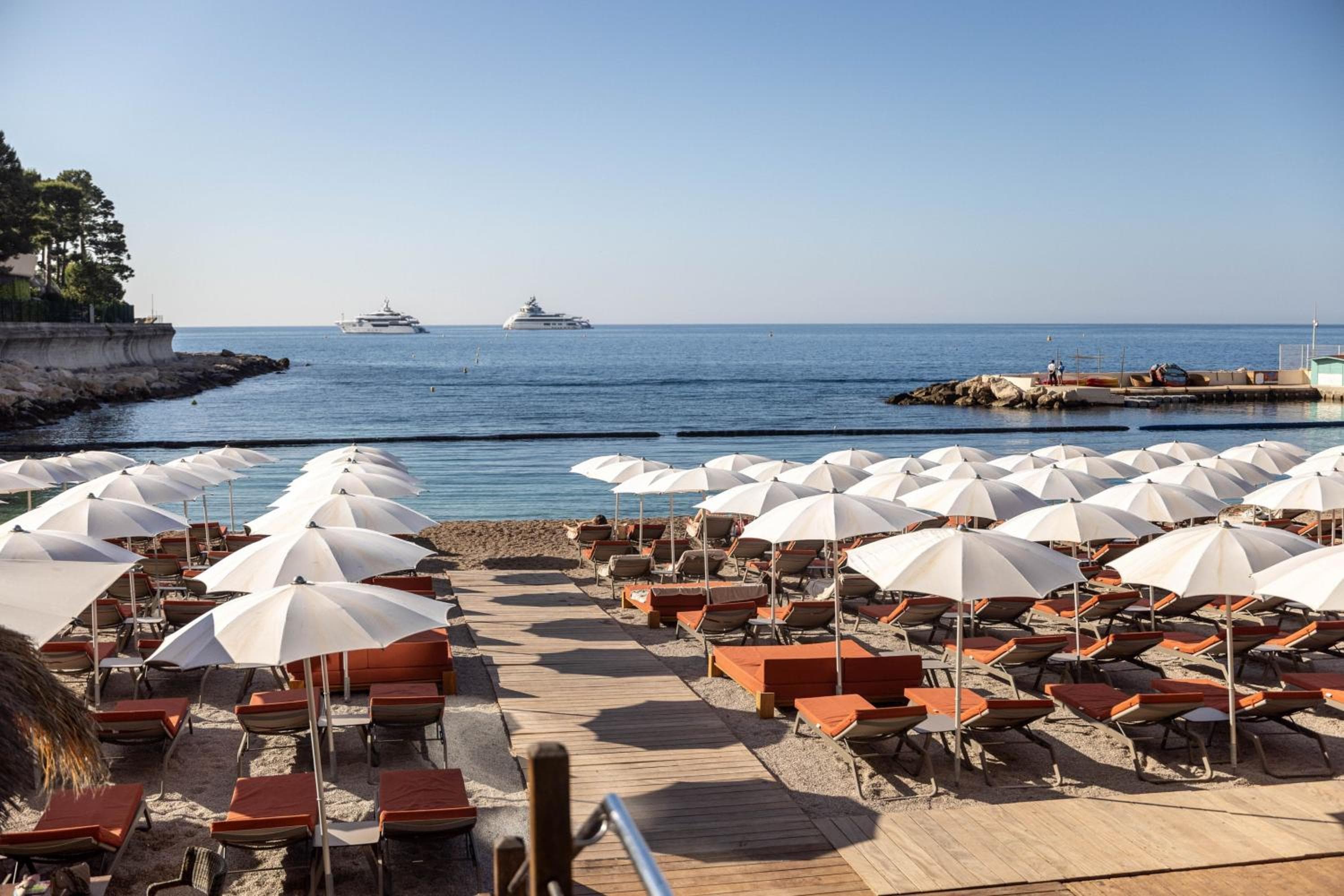 Le Méridien Beach Plaza — 19