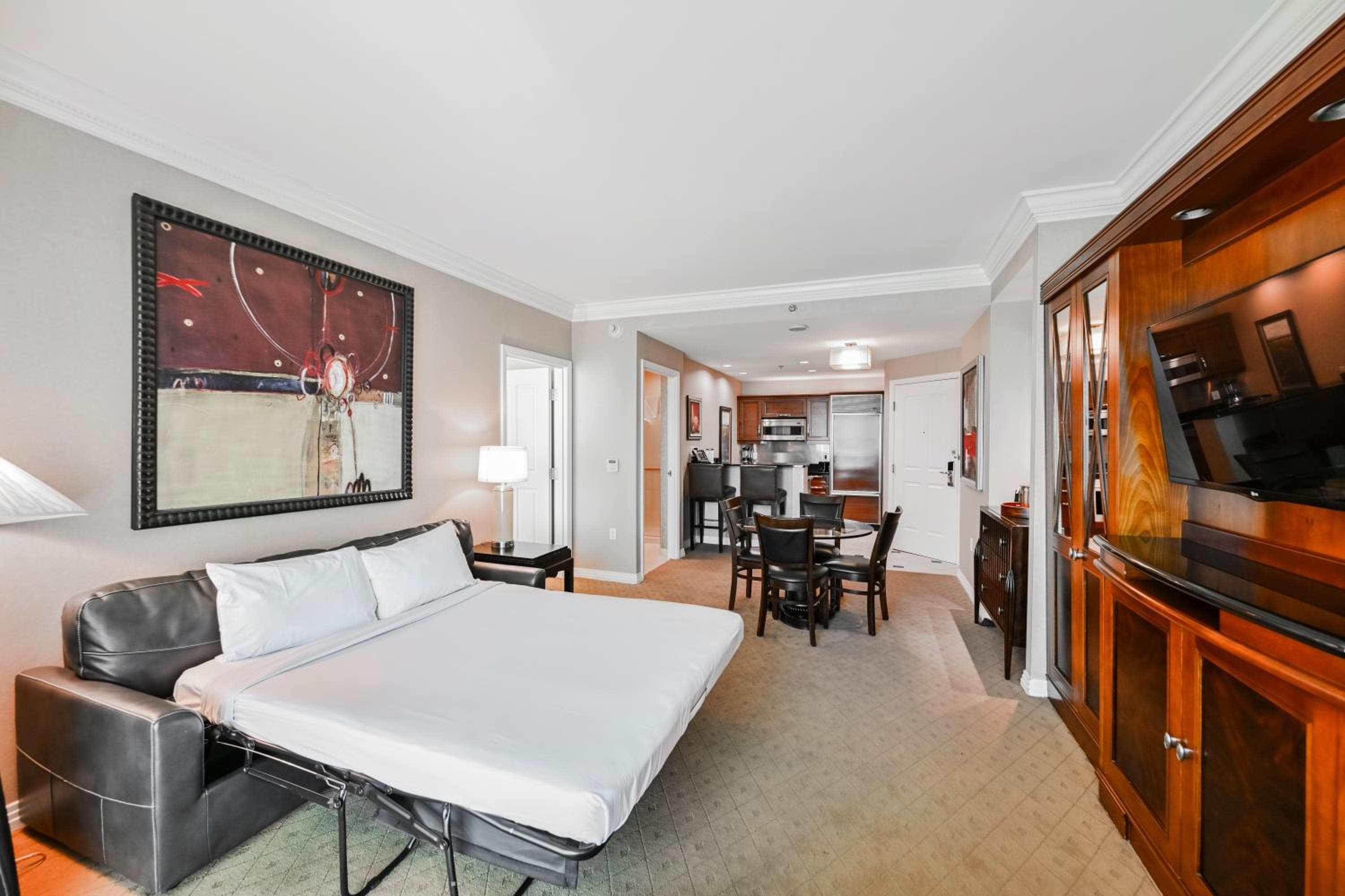 StripViewSuites at Signature — 20
