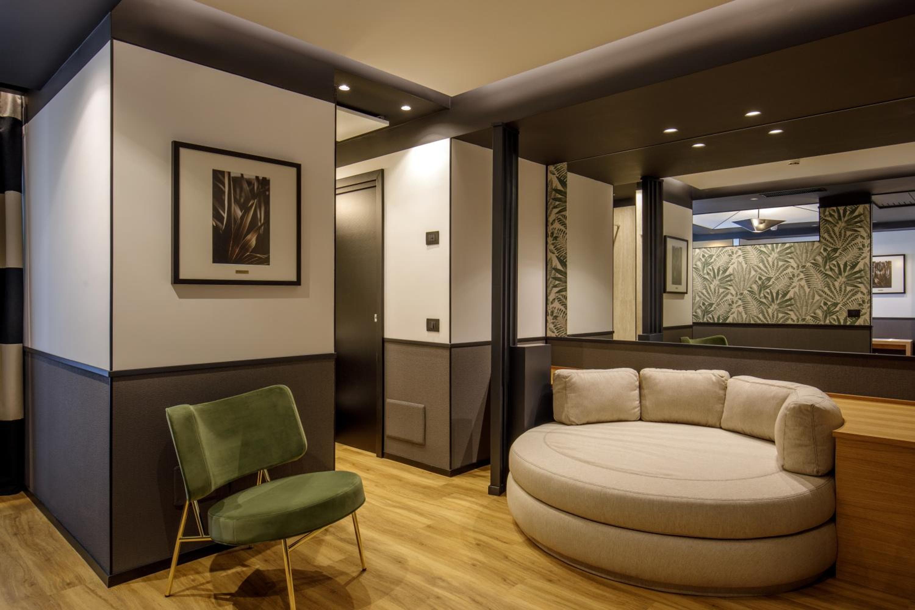 Hotel Domidea — 18