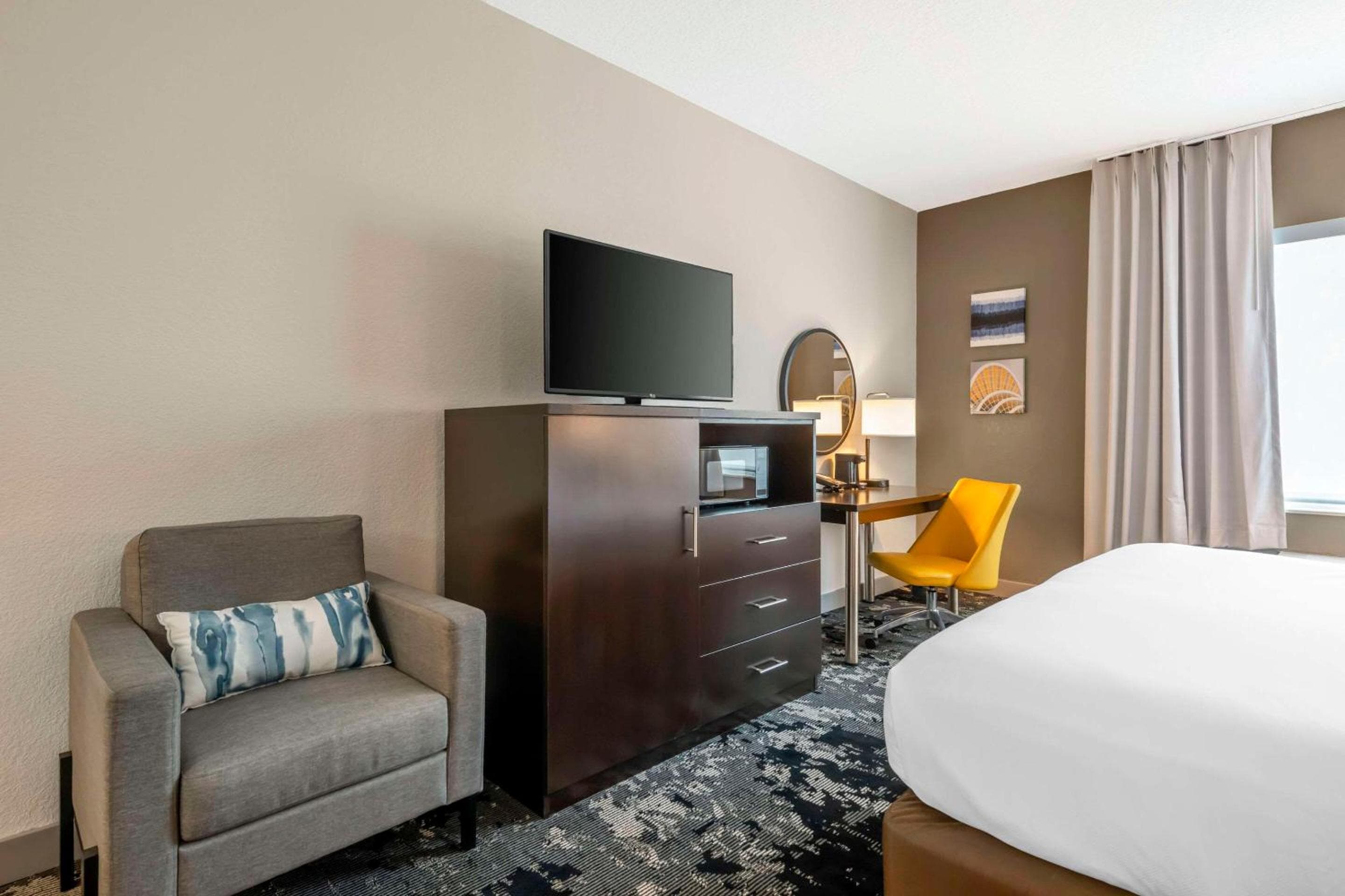 City Express by Marriott Orlando International Drive — 12