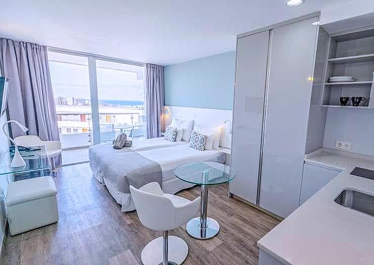 Coral Ocean View - Adults Only — 12