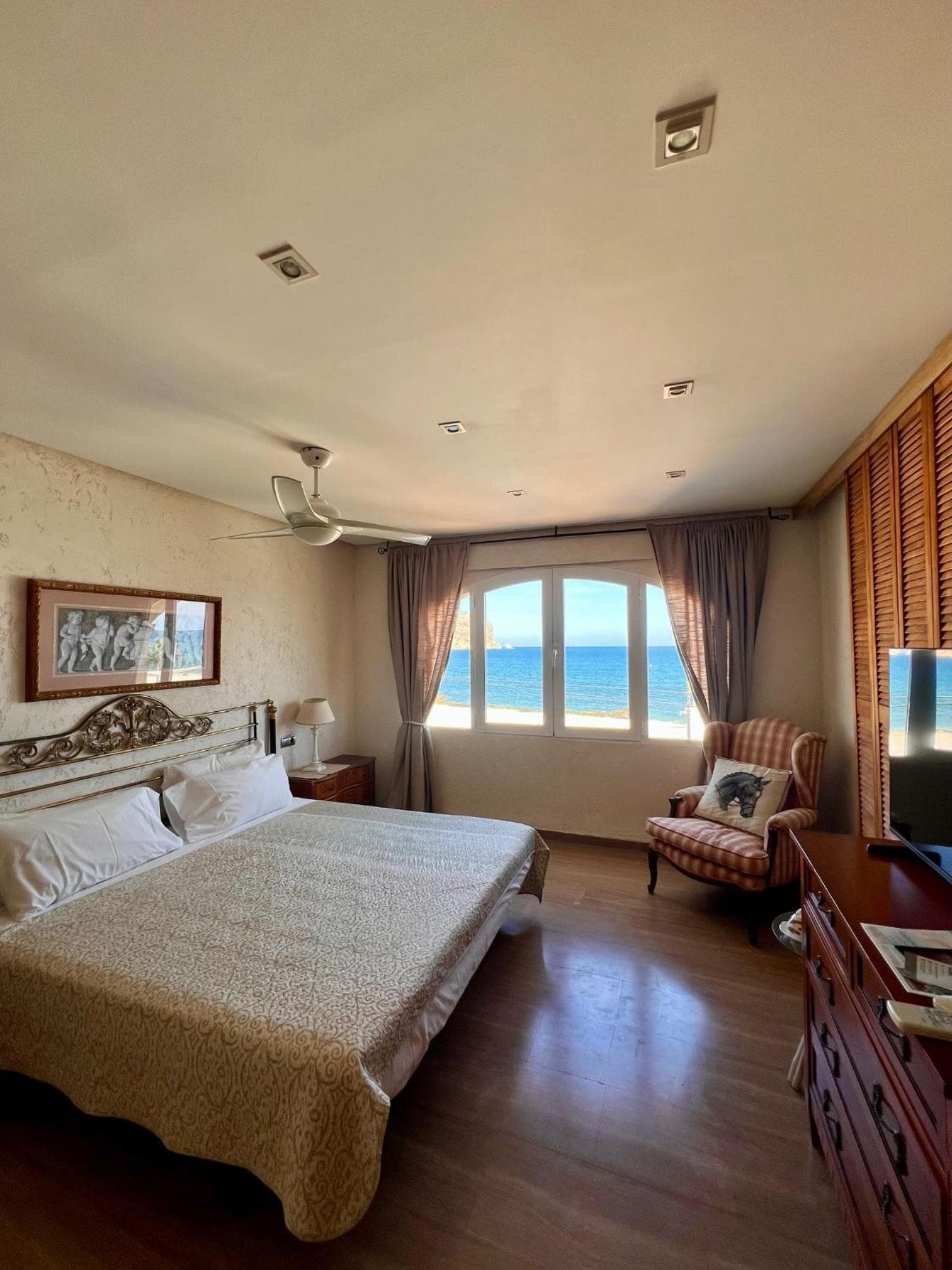 Botanico Boutique Suites — 11