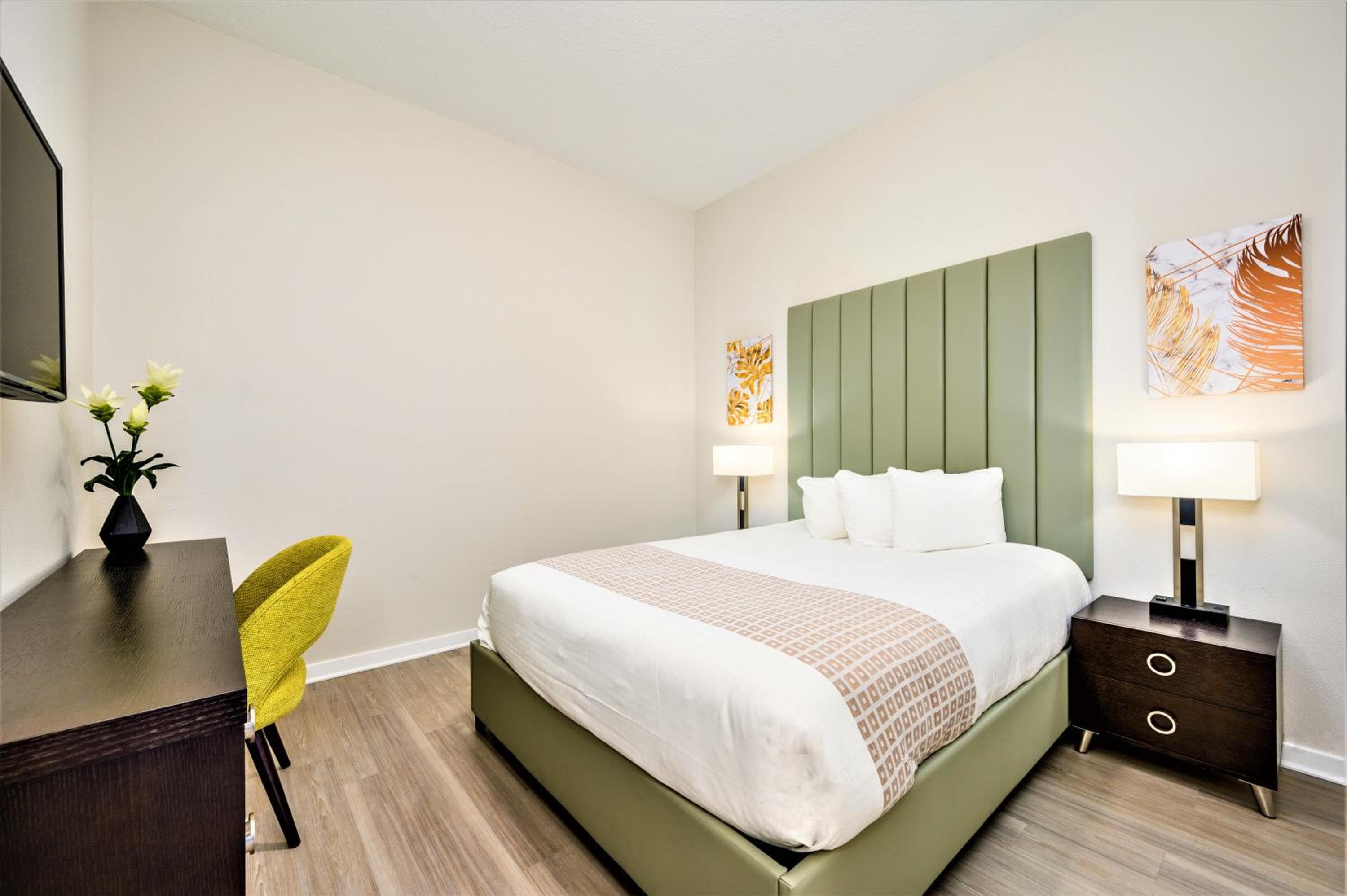 Vista Cay Resort by Millenium at Universal Blvd. — 19