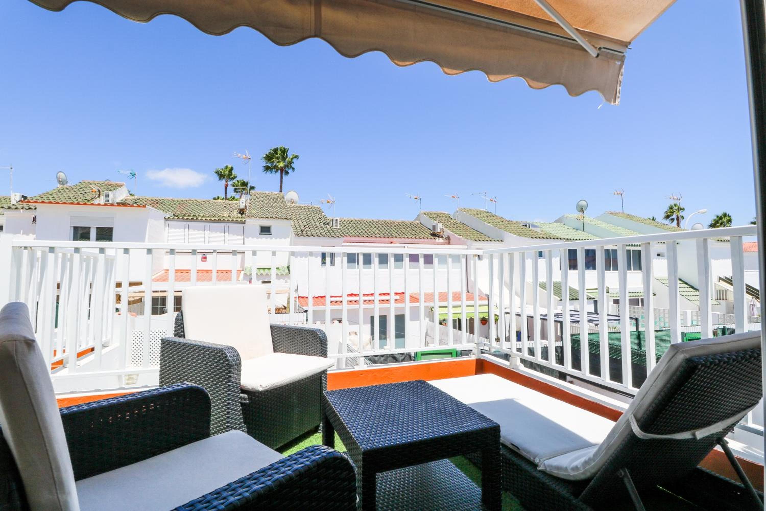 Maspalomas Paradise Retreat — 1