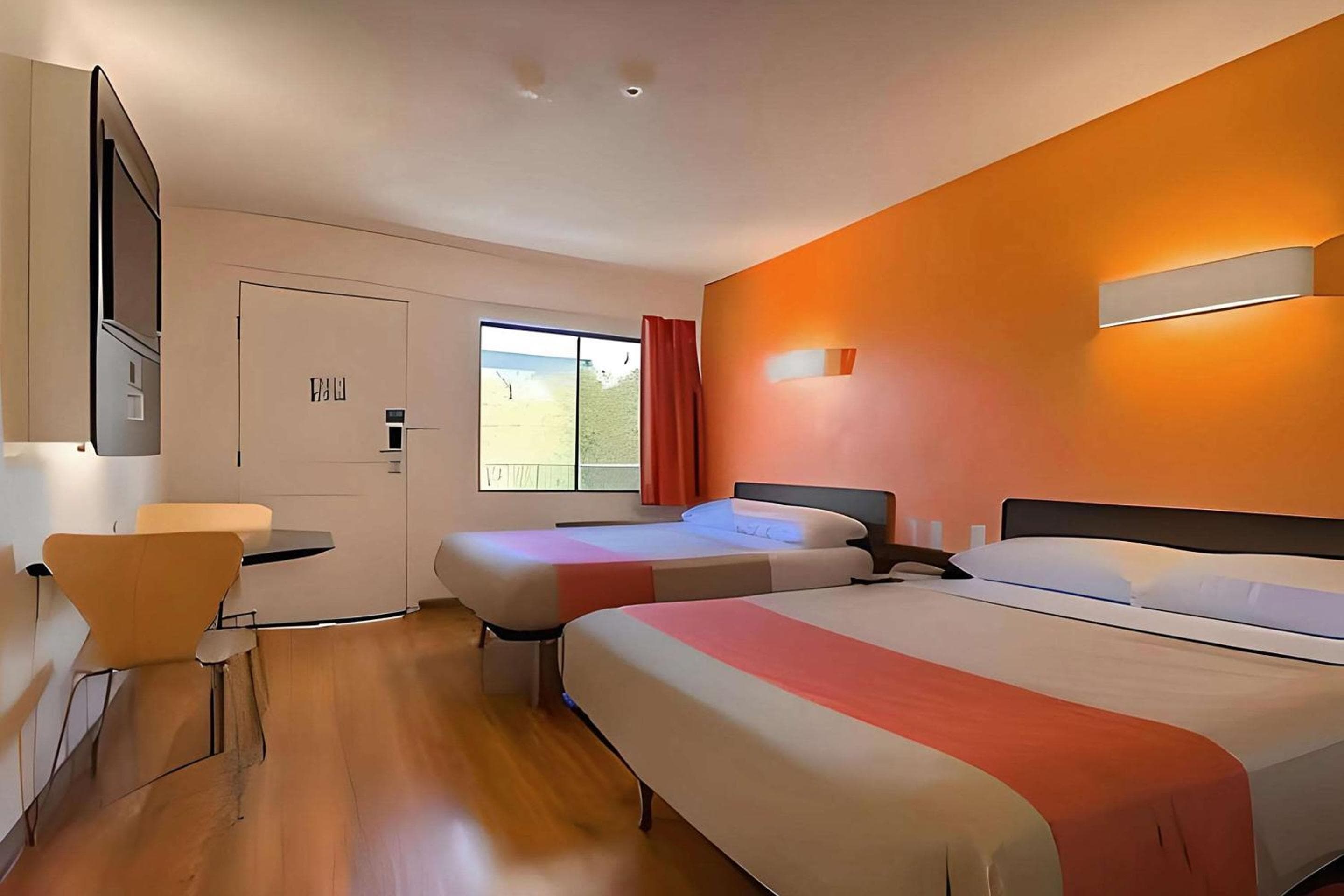 Motel 6 Las Vegas, NV – I-15 Stadium — 10