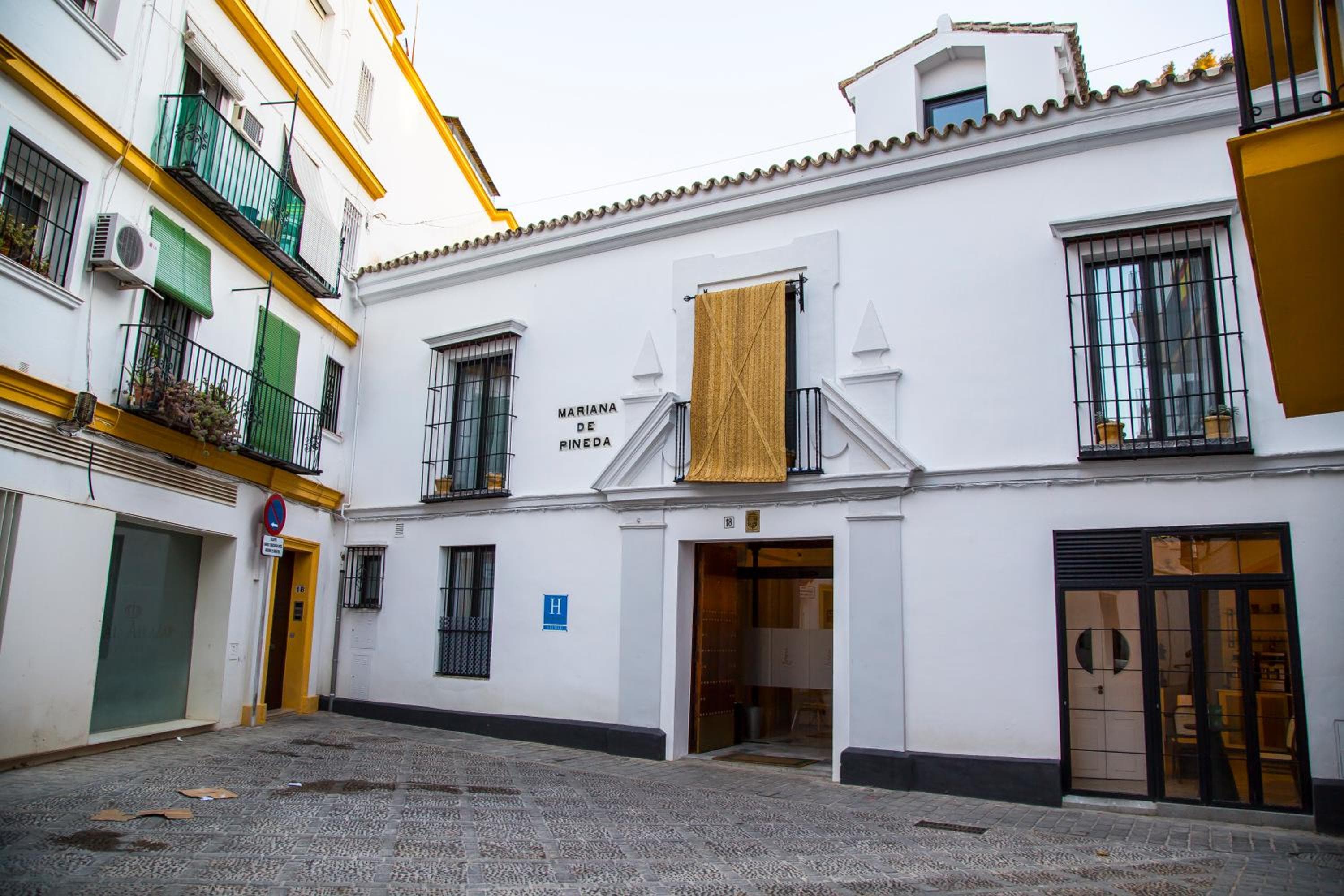Hotel Legado Alcazar — 4