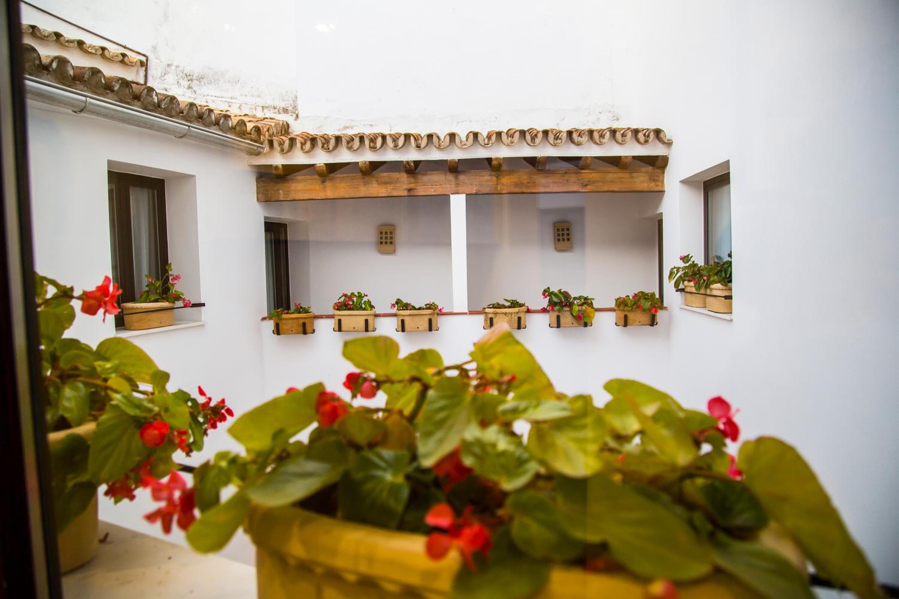 Hotel Legado Alcazar — 3