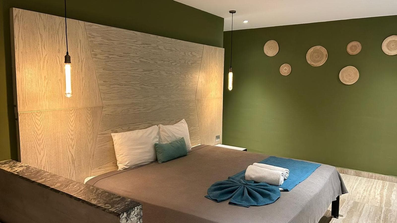 LOL-HA Hotel Boutique — 2