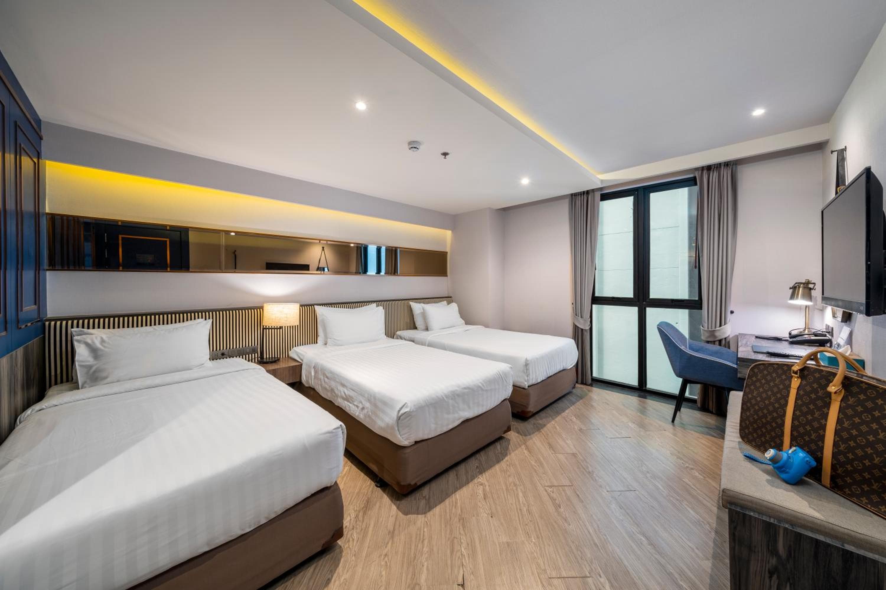 Vince Hotel Pratunam — 16