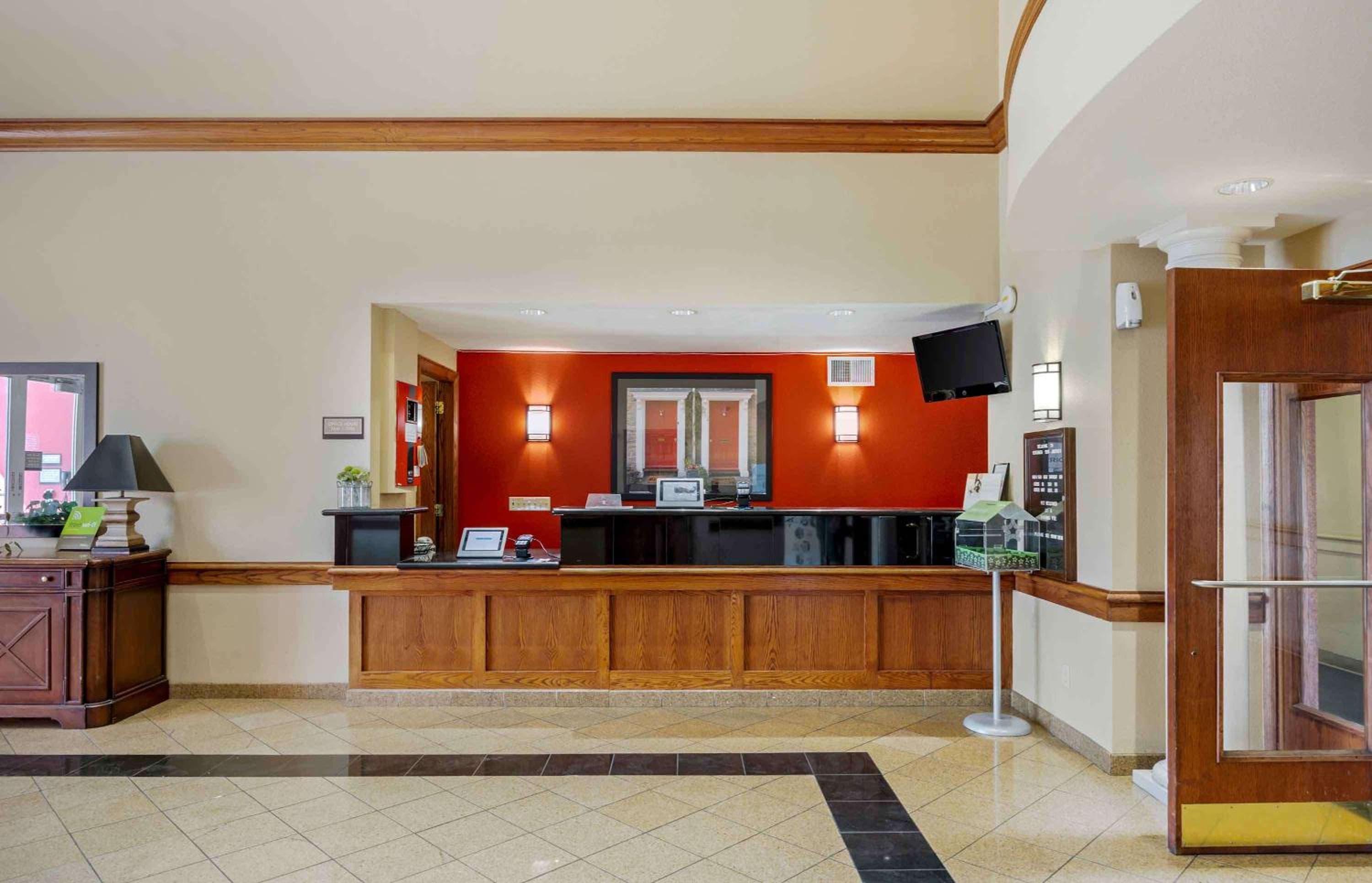 MainStay Suites Las Vegas Flamingo — 6