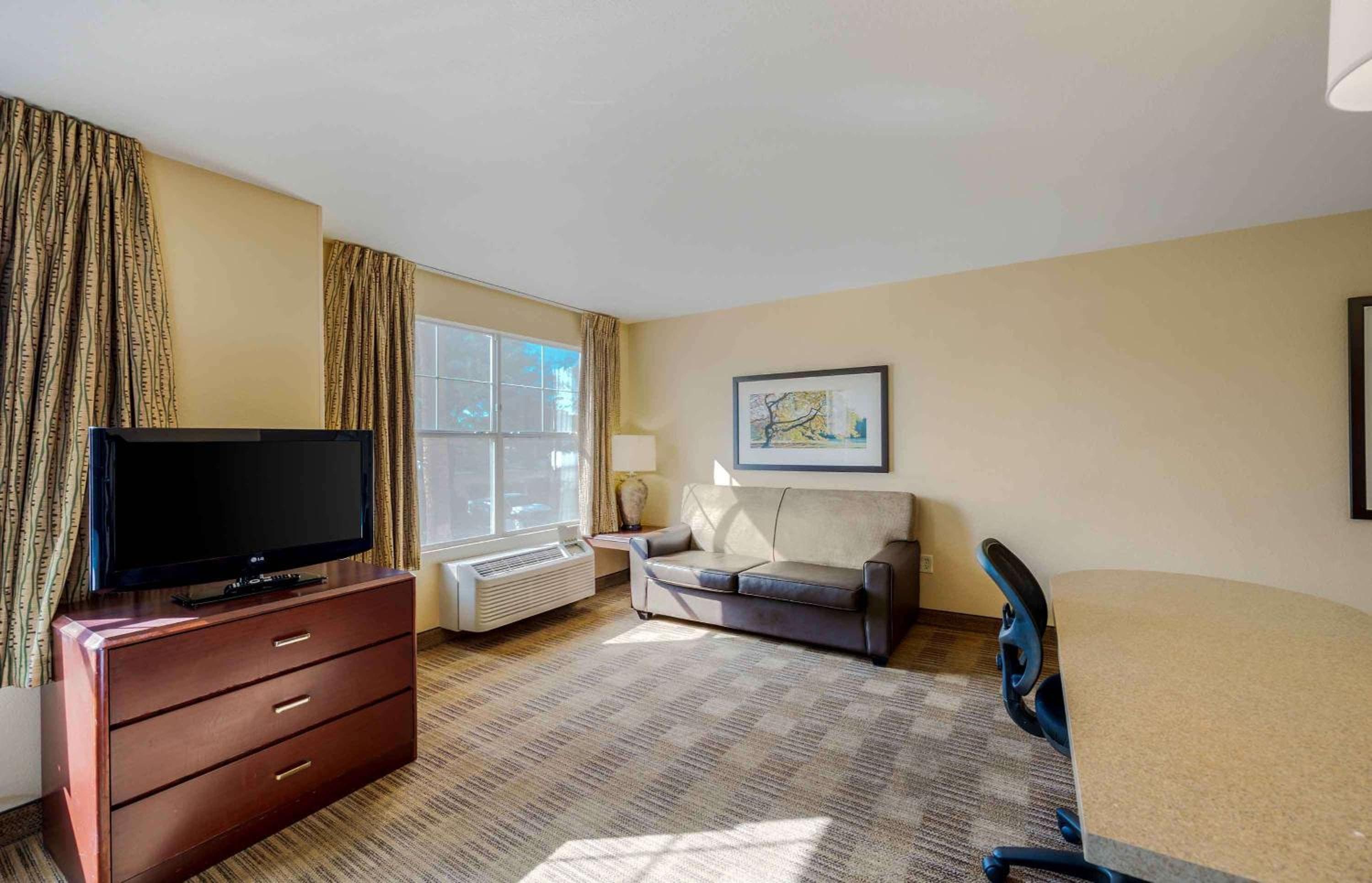 MainStay Suites Las Vegas Flamingo — 25