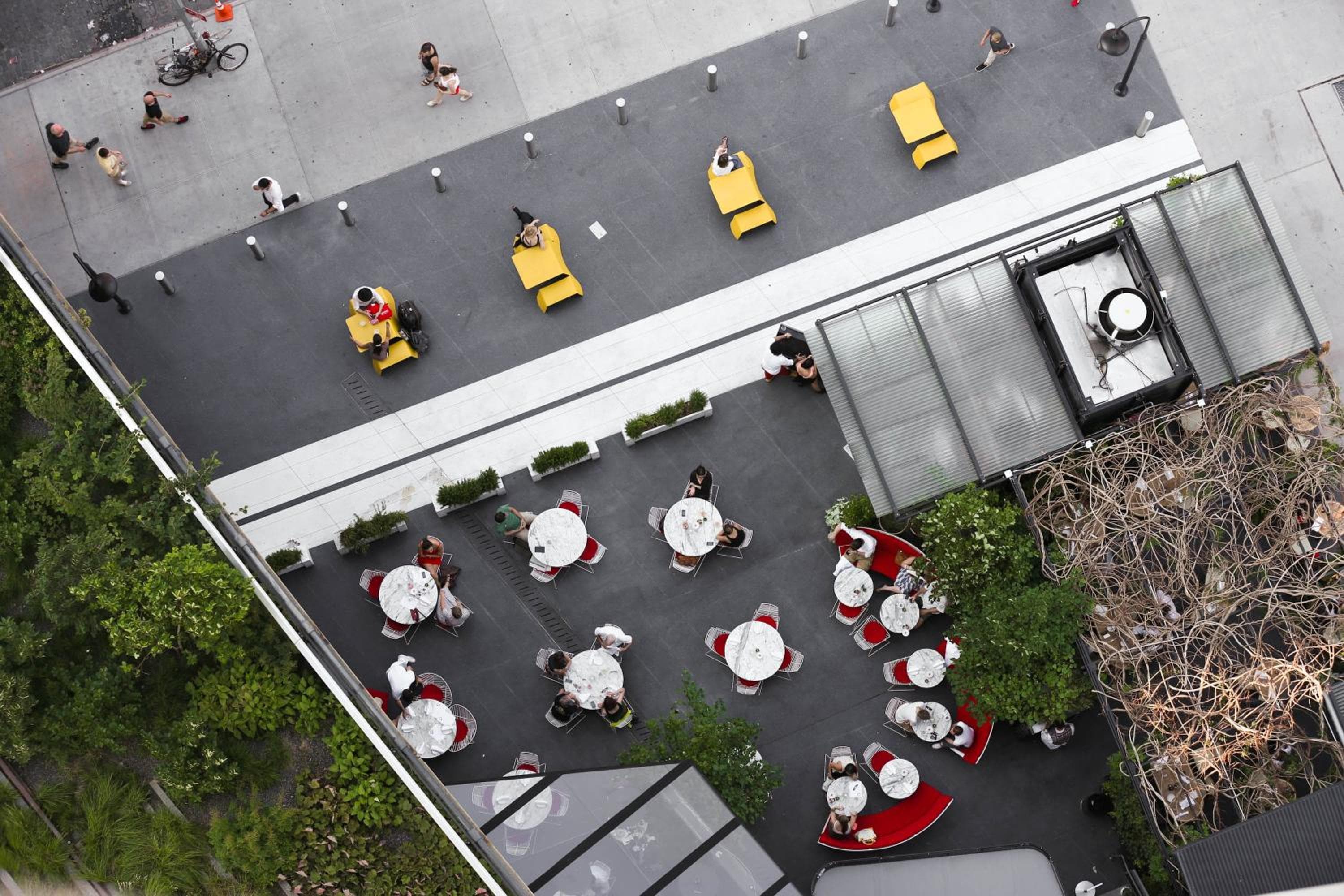 Lo standard, High Line di New York — 11