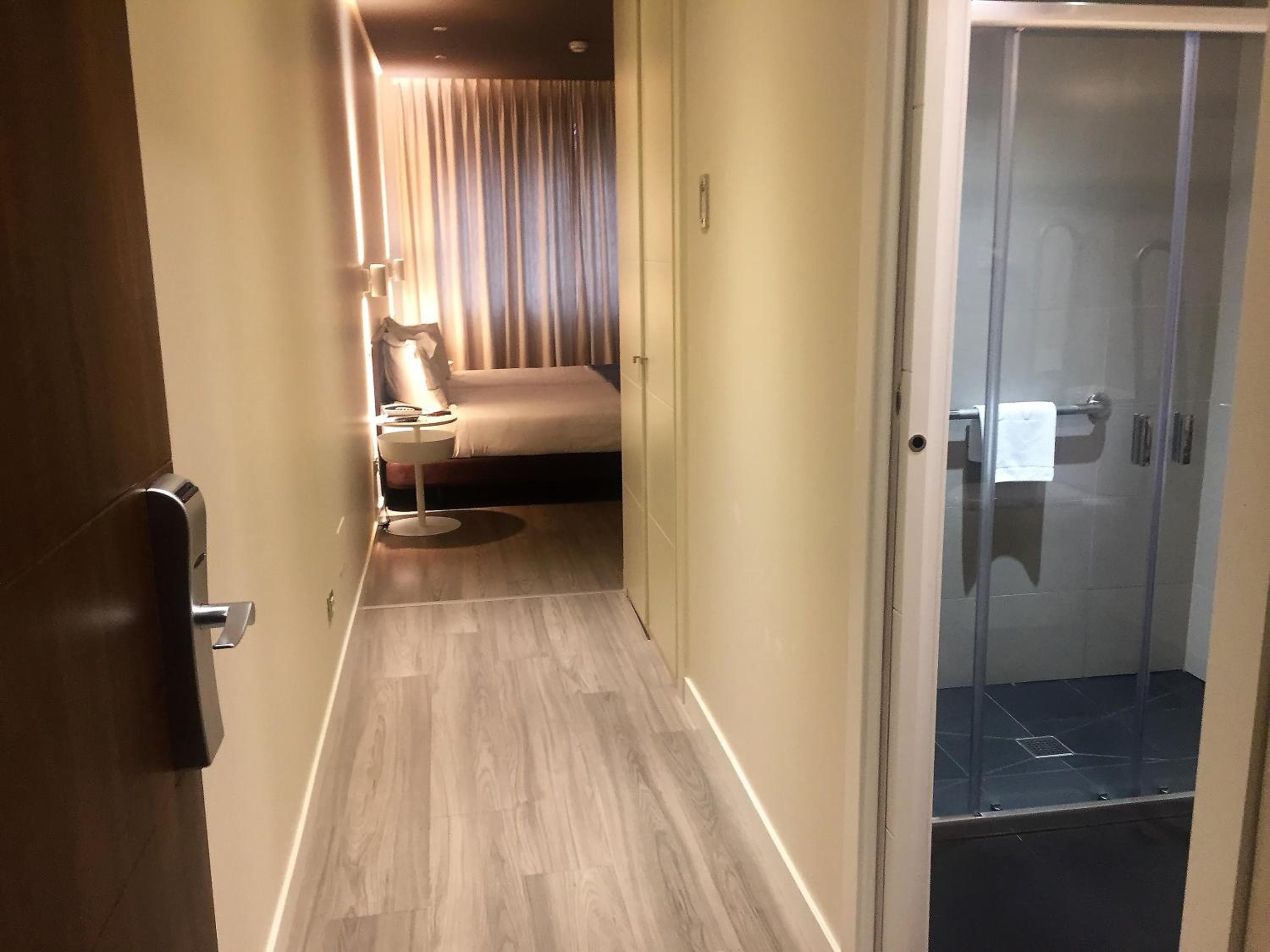 Suites Viena Plaza de España — 4