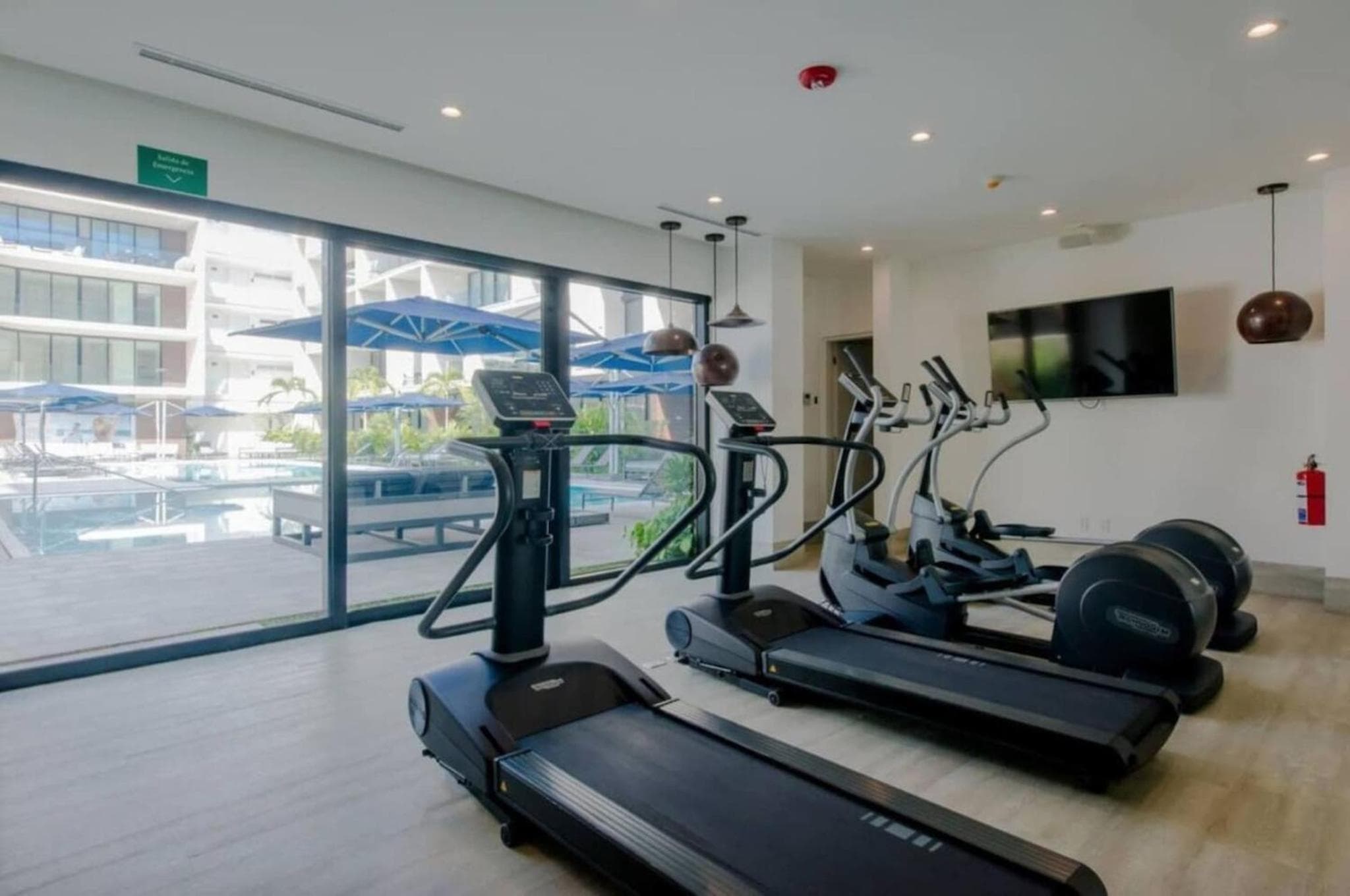 Oceana Luxury Apartment Walk to Beach and Day Club — 30