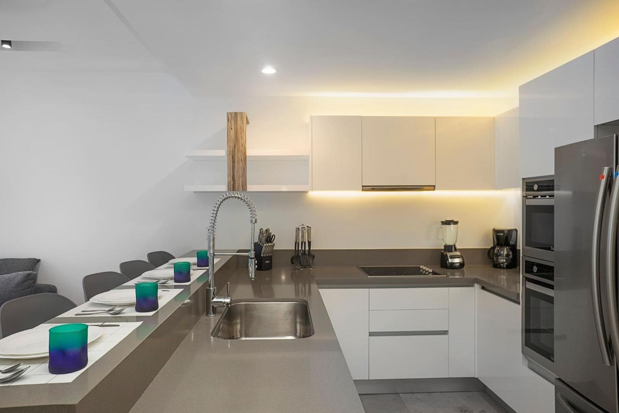 Oceana Luxury Apartment Walk to Beach and Day Club — 24