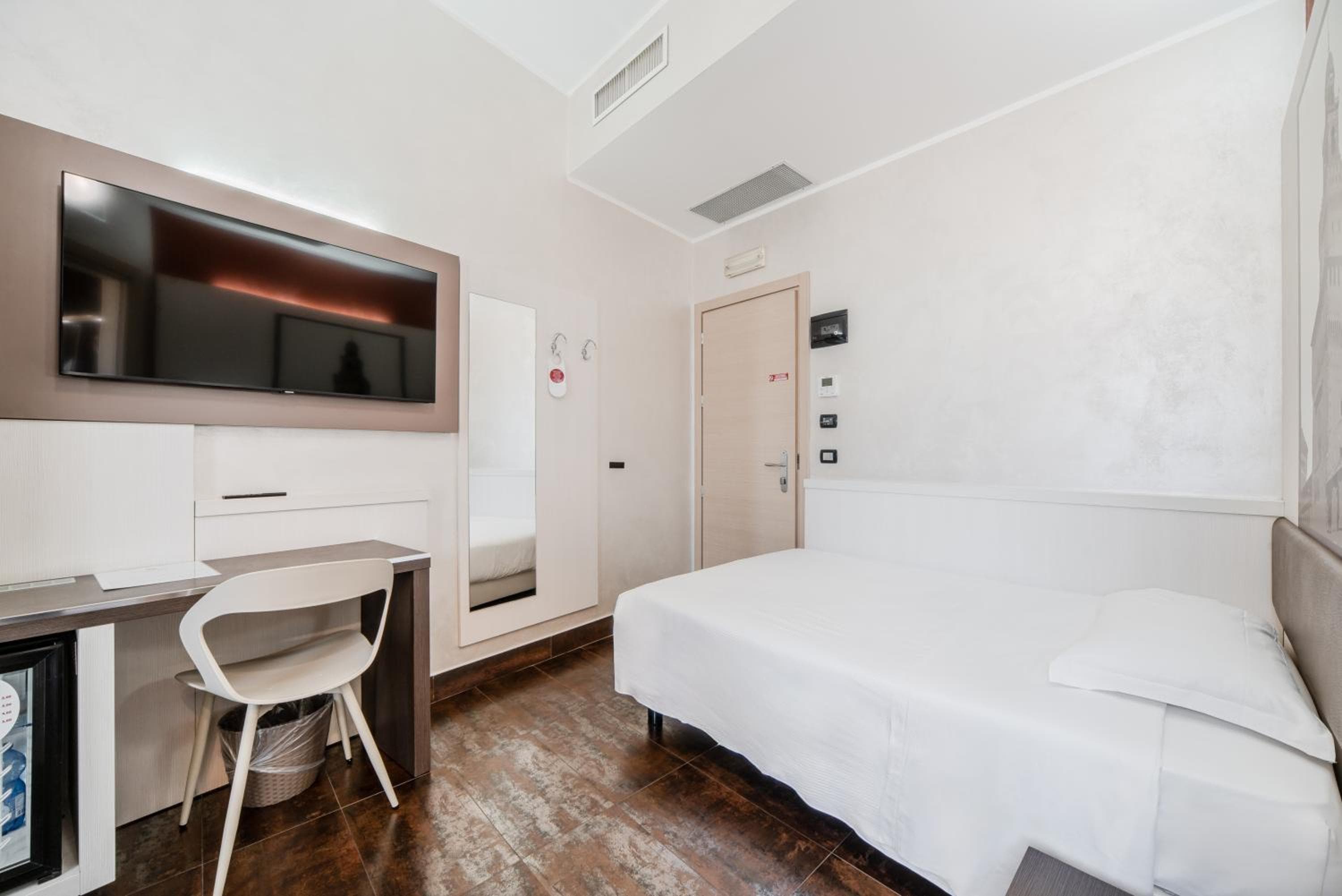 Hotel Milano Navigli — 13