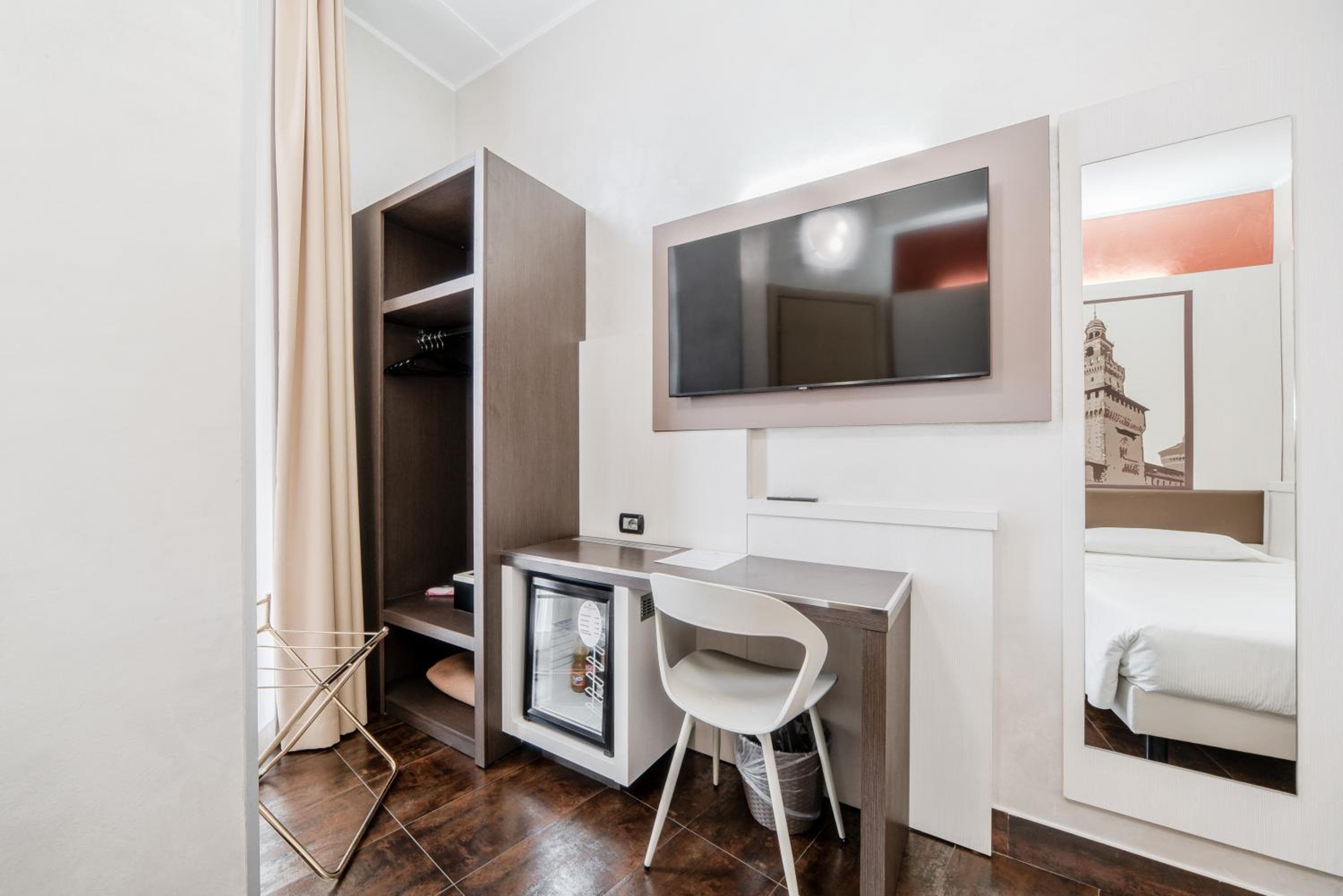 Hotel Milano Navigli — 6
