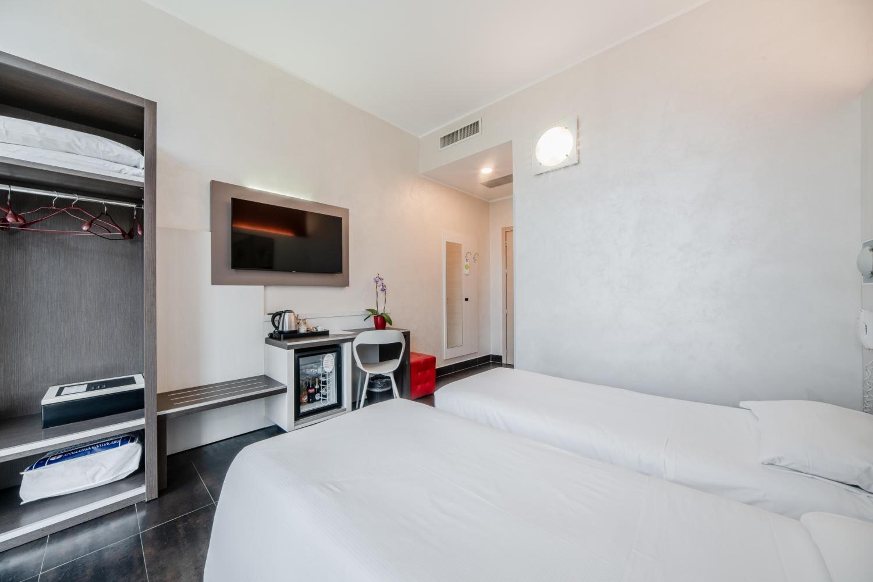 Hotel Milano Navigli — 26