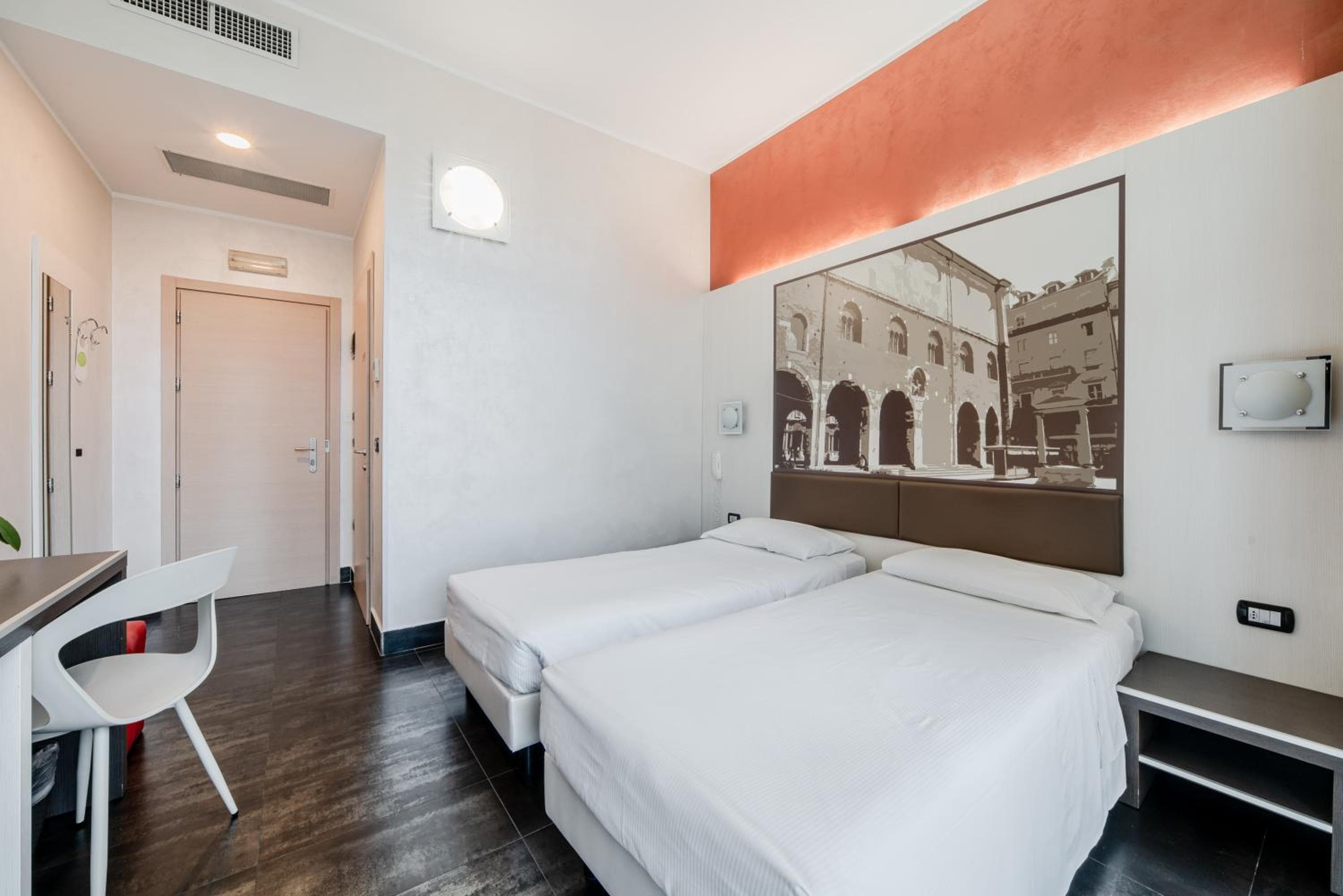 Hotel Milano Navigli — 27