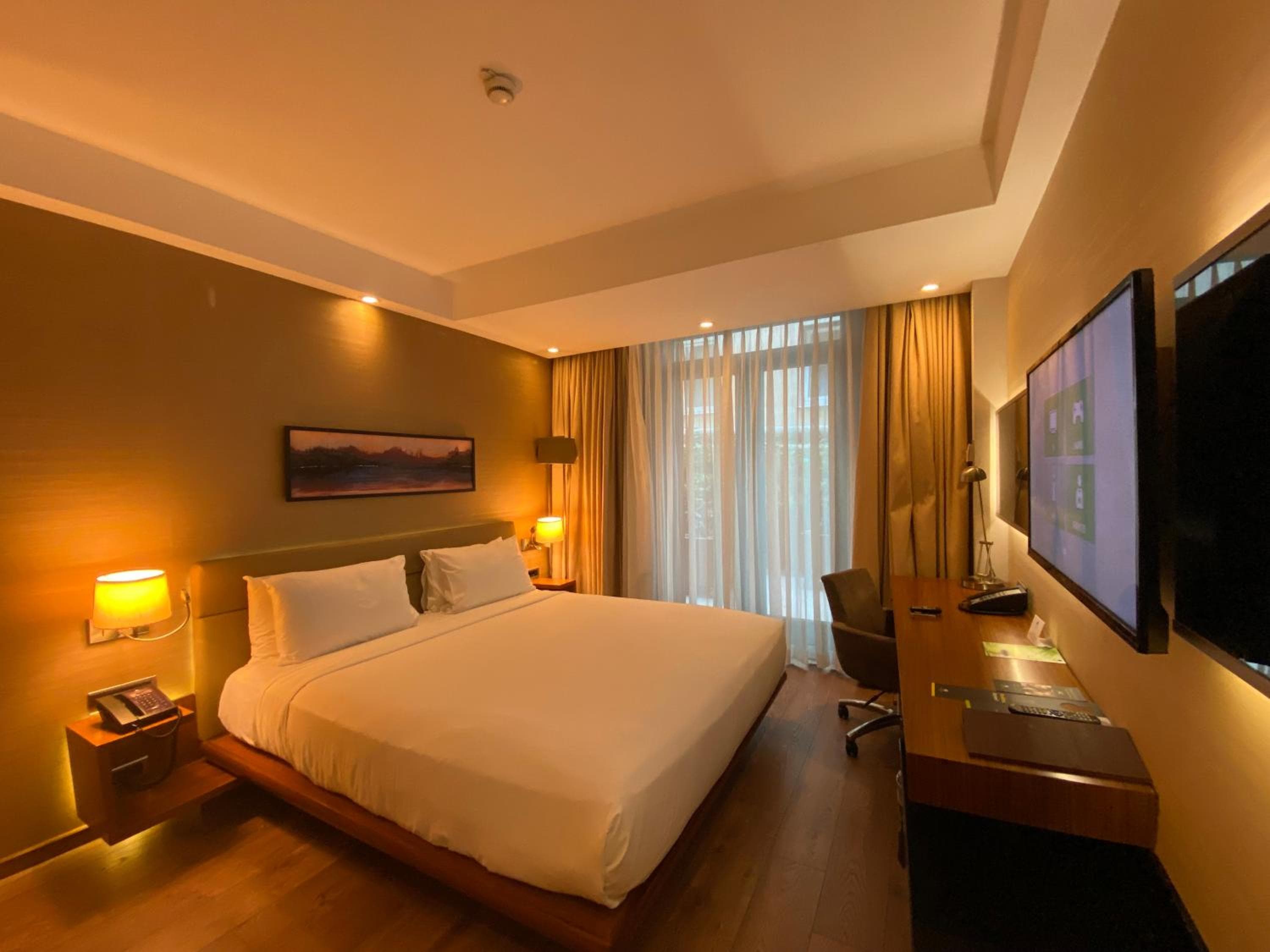 DoubleTree By Hilton Istanbul - Old Town — 13