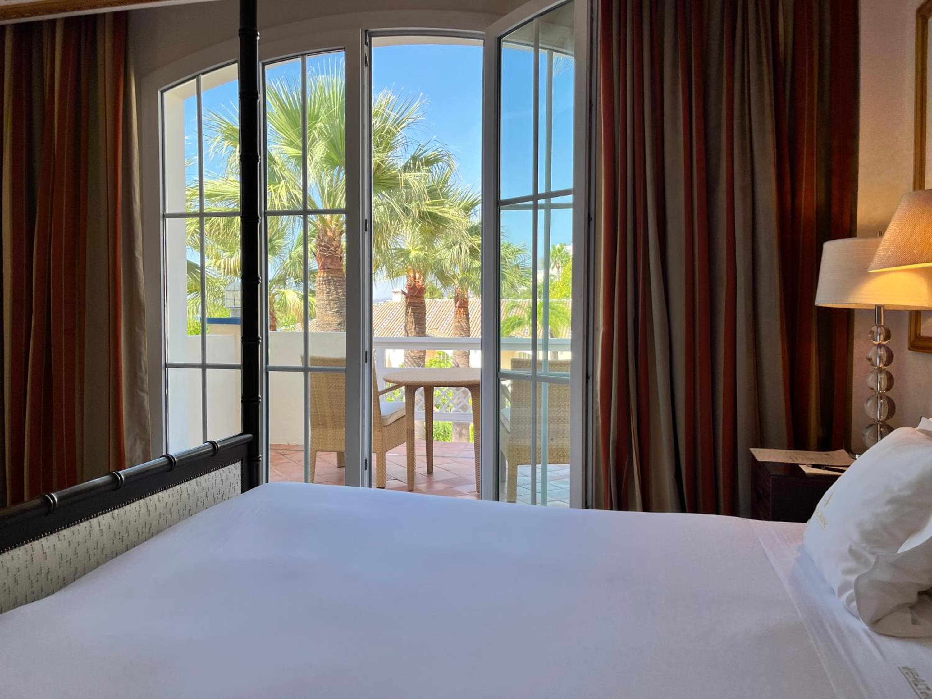 Grand Hotel Las Dunas, Autograph Collection — 3