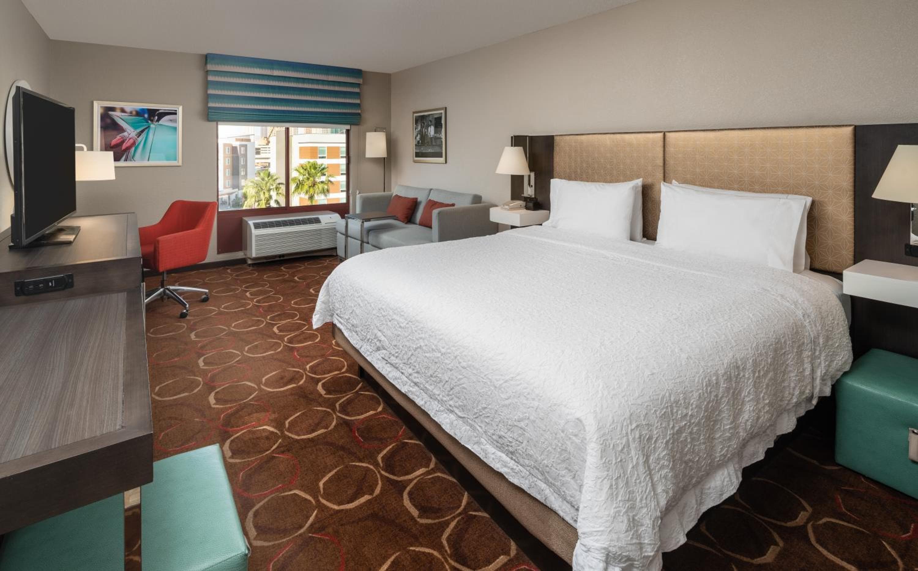 Hampton Inn Tropicana — 12