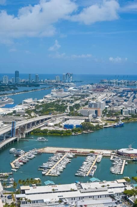 Miami Luxe Sky 27 Skyline View Stunning Water & City Lights View, Resort Pool,Gym,Spa Restaurants — 15