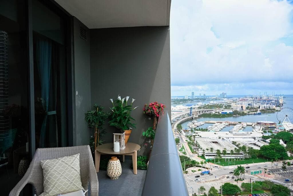 Miami Luxe Sky 27 Skyline View Stunning Water & City Lights View, Resort Pool,Gym,Spa Restaurants — 13
