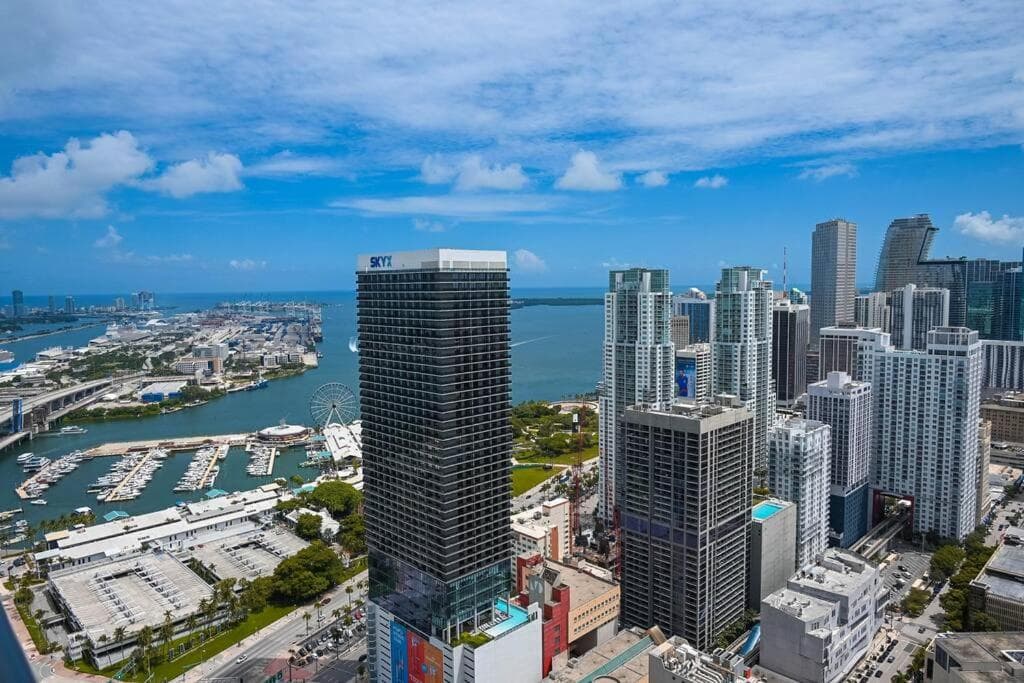Miami Luxe Sky 27 Skyline View Stunning Water & City Lights View, Resort Pool,Gym,Spa Restaurants — 23