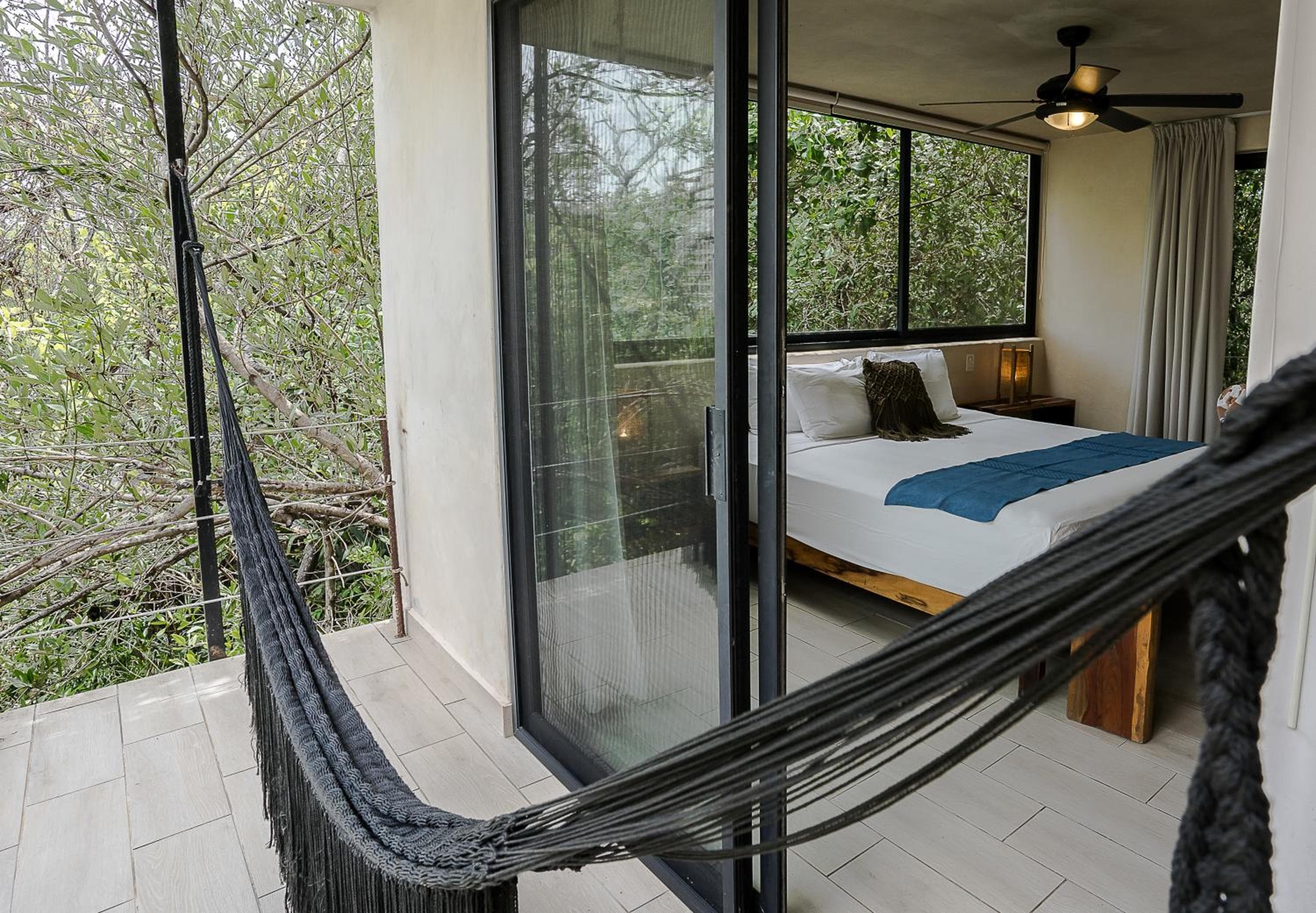 Sunset House — 27