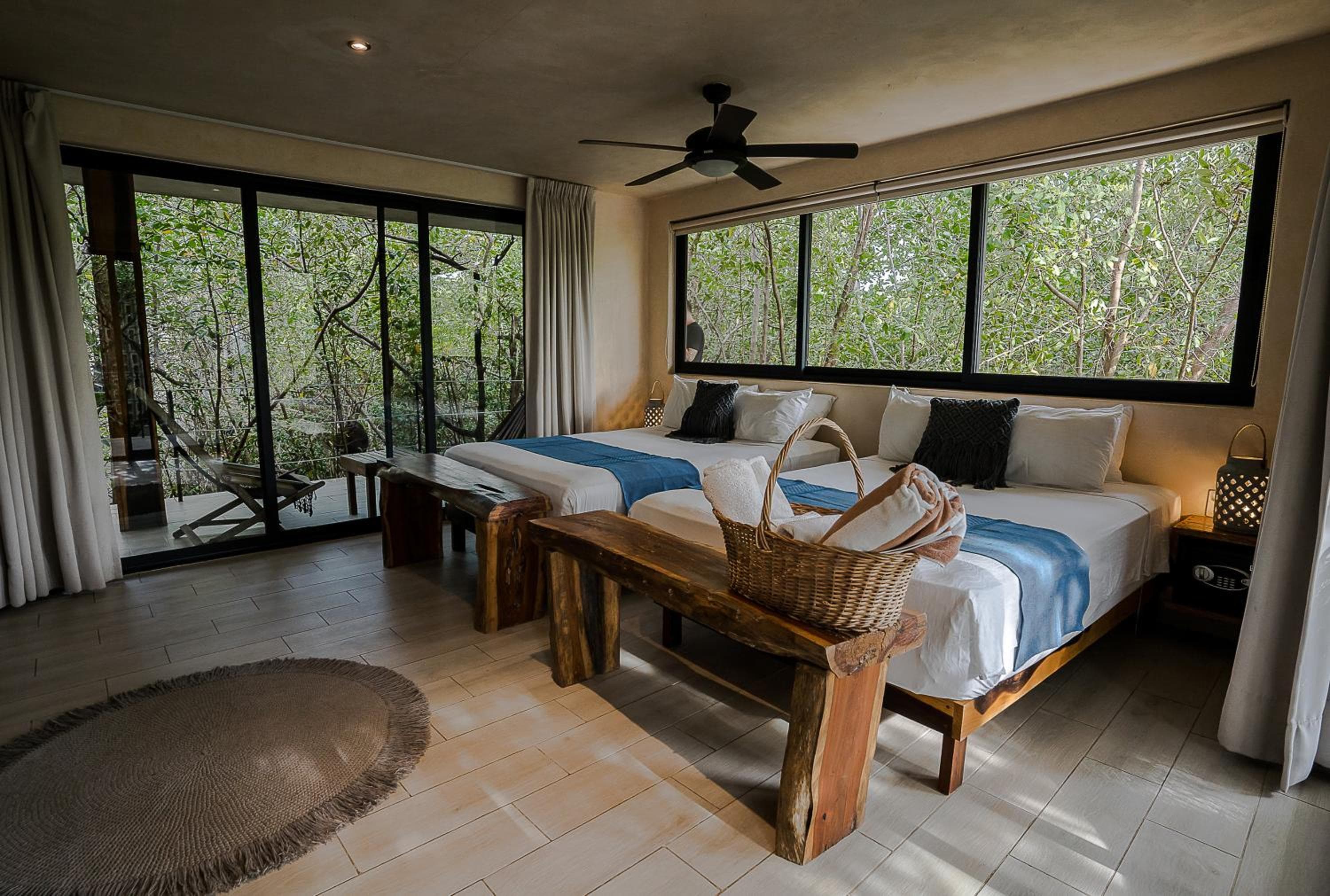 Sunset House — 6