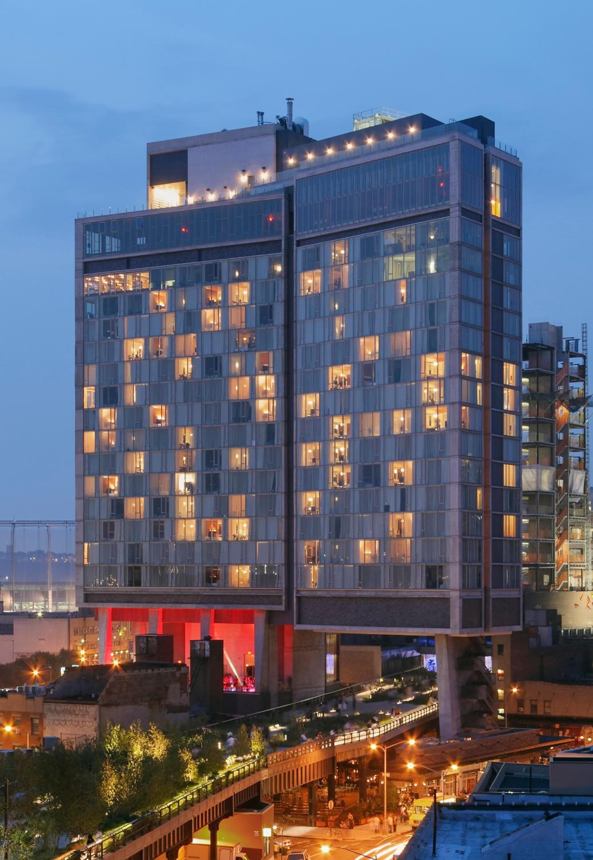 Lo standard, High Line di New York — 1
