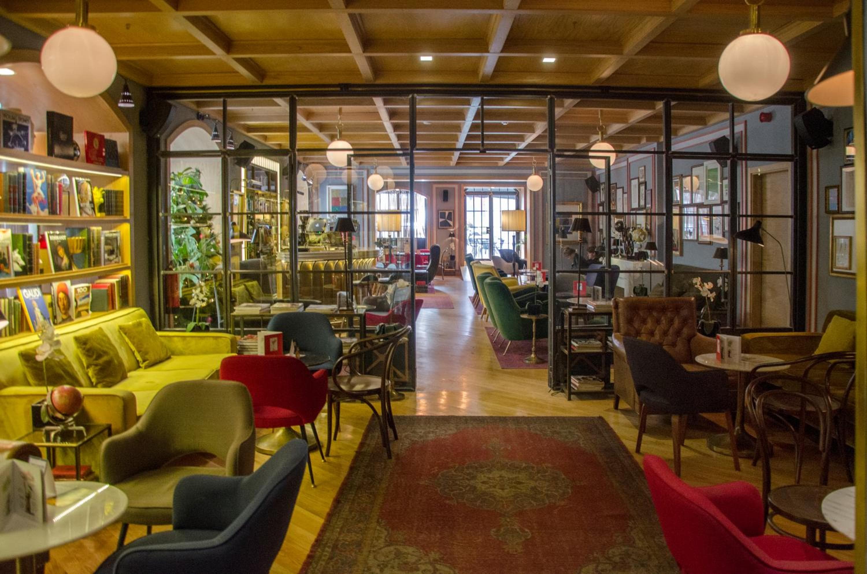Browns Central Hotel — 17