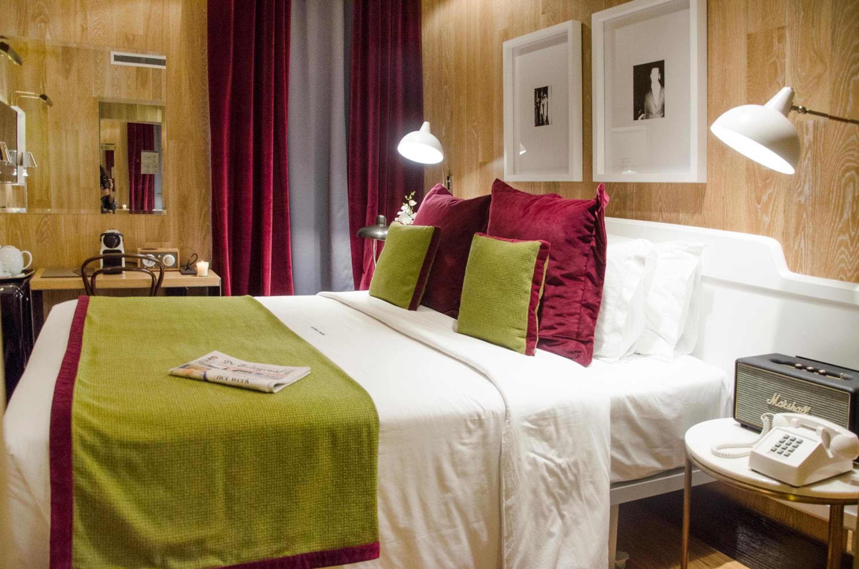 Browns Hotel Centrale — 24