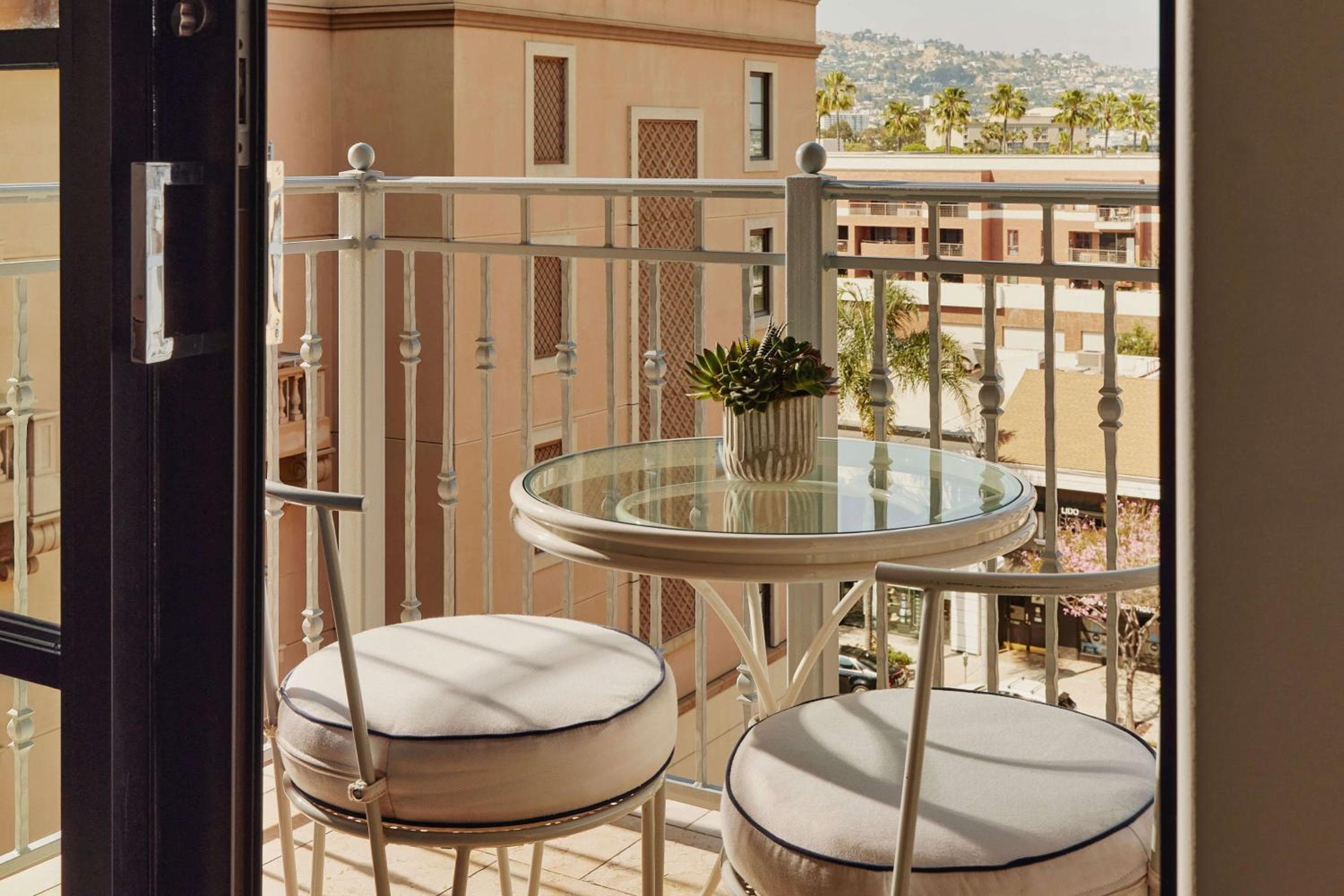 Das Maybourne Beverly Hills, Maybourne Hotel Collection — 3
