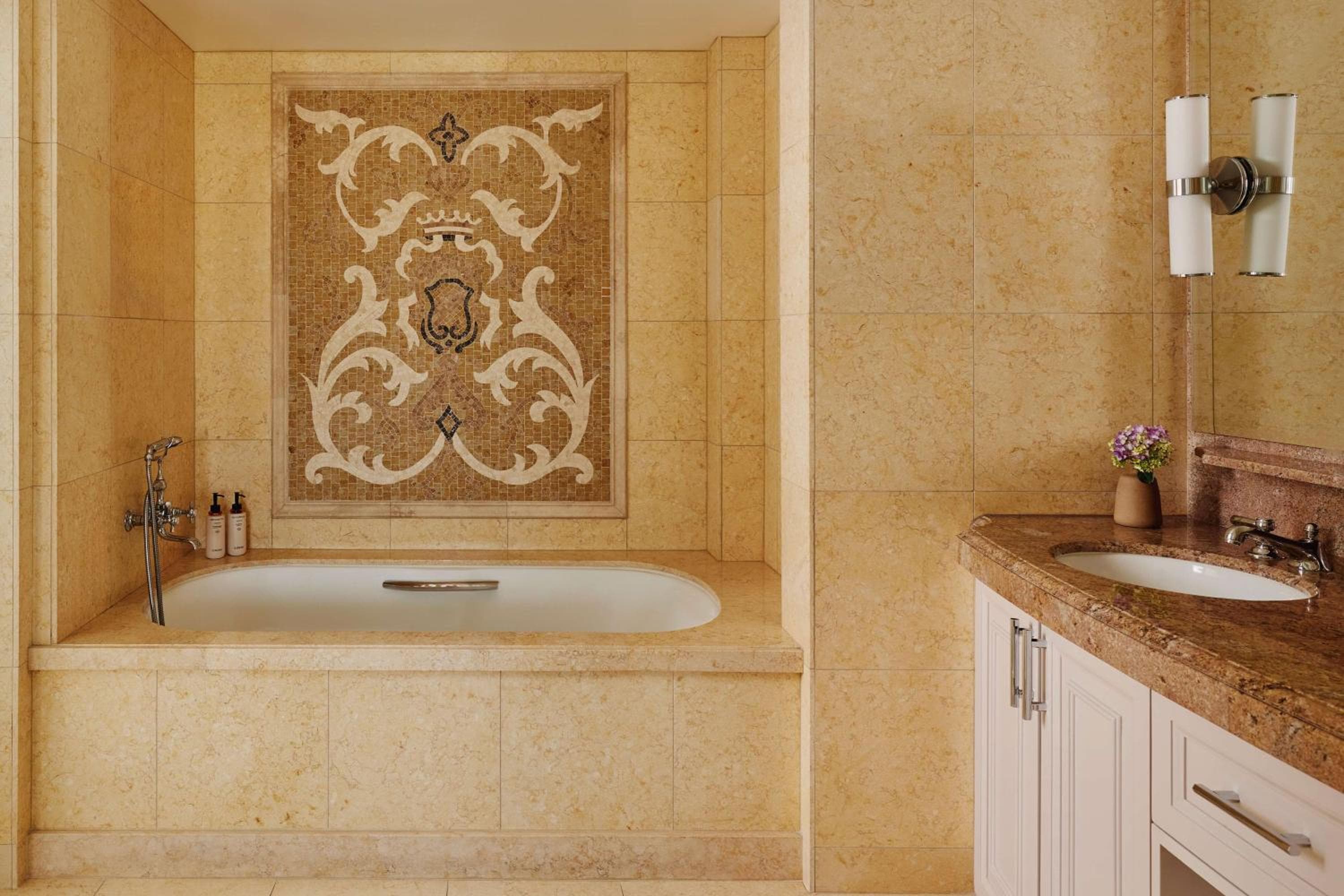 The Maybourne Beverly Hills, Maybourne — 23