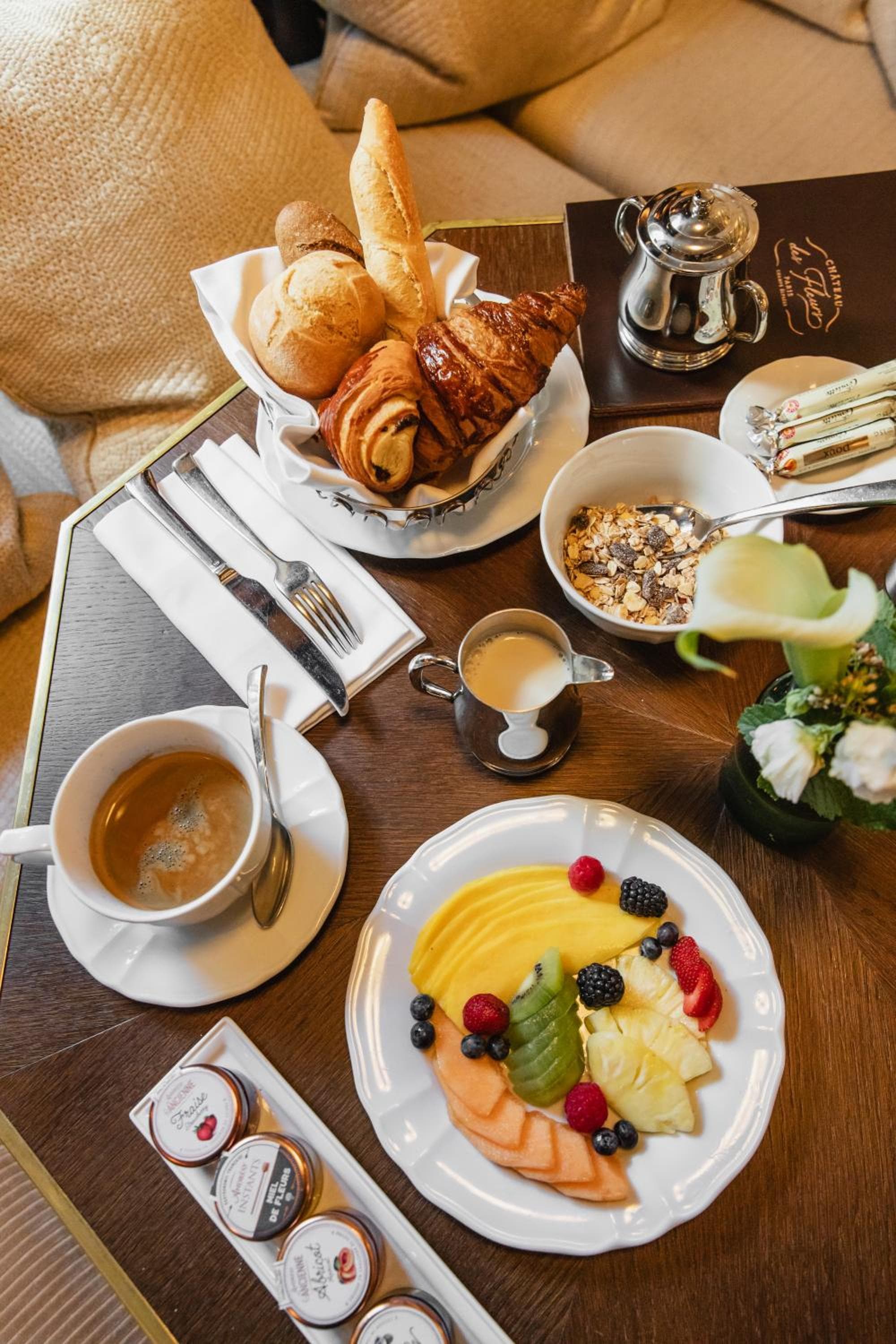 Château des Fleurs Hôtel & Spa Paris — 17