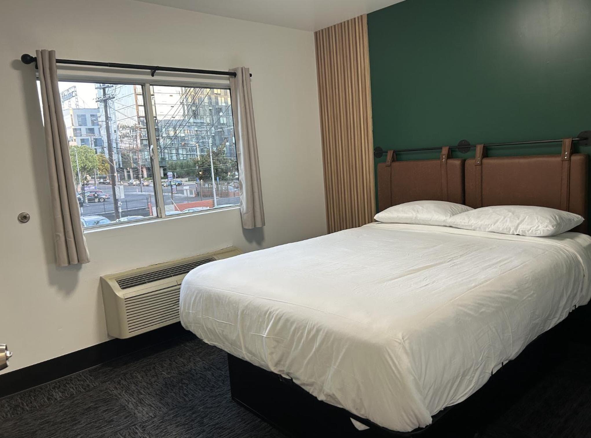 Hollywood Le Bon Hotel — 5