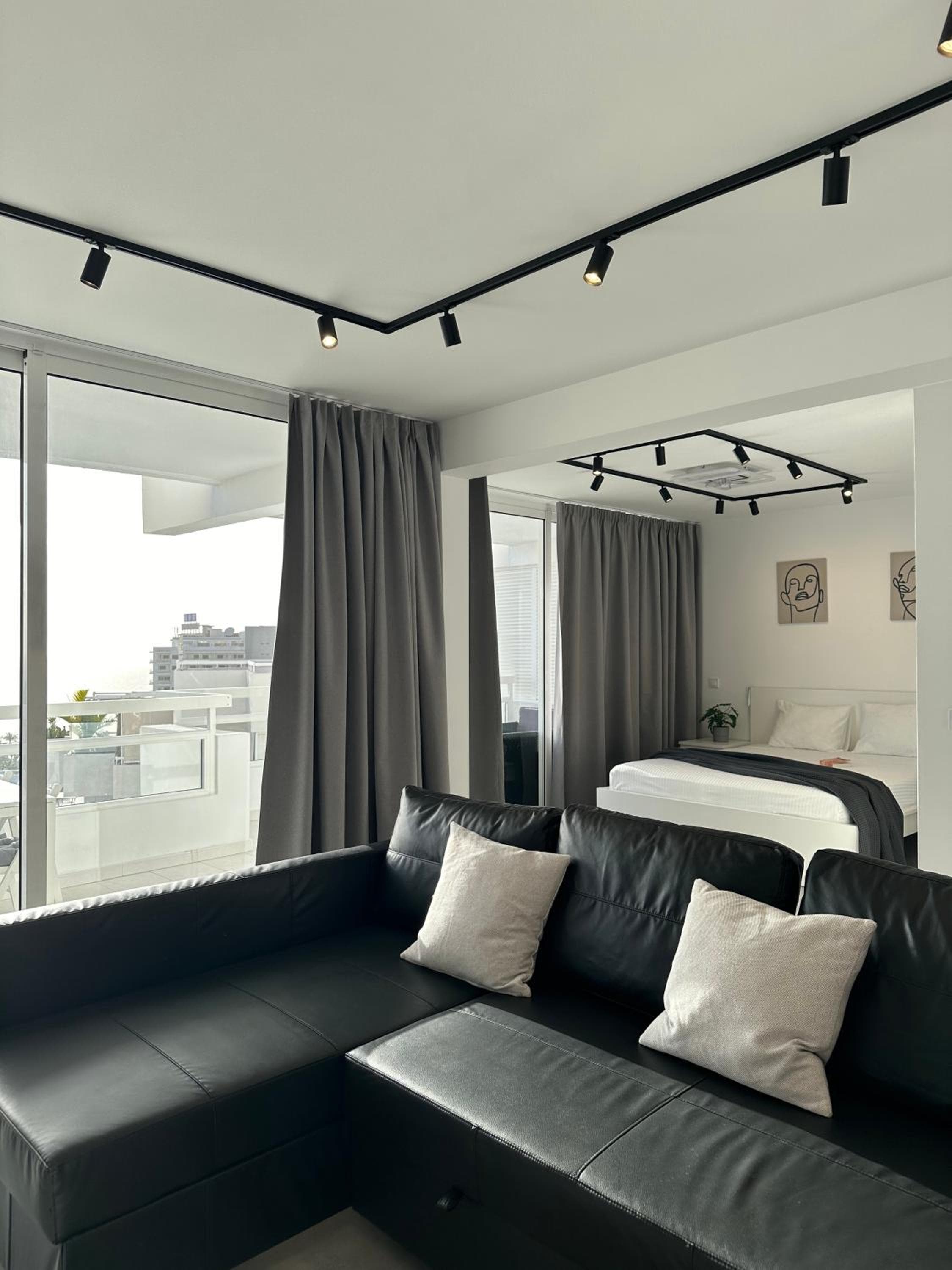 Luxury Ponderosa — 1