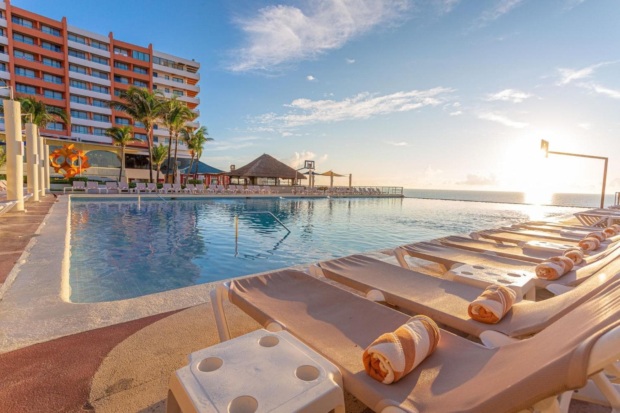 Crown Paradise Club Cancún - Todo Incluido — 4