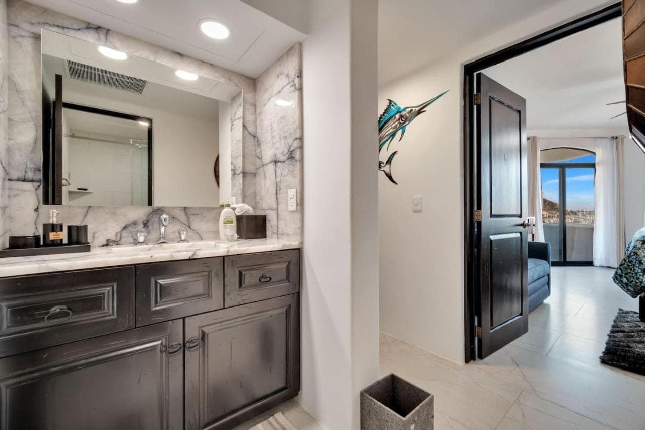 Completely Remodeled 2BD-2BA Plaza Bonita — 29