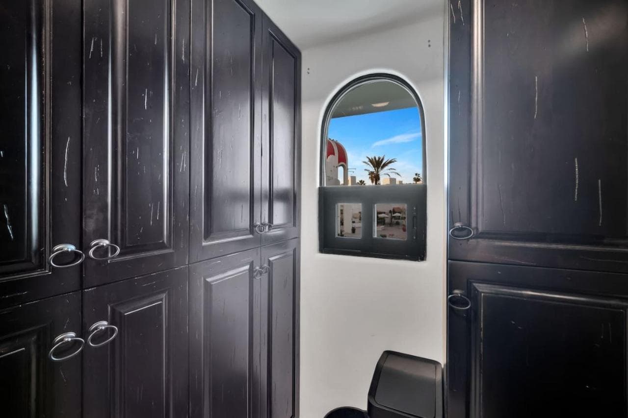 Completely Remodeled 2BD-2BA Plaza Bonita — 10